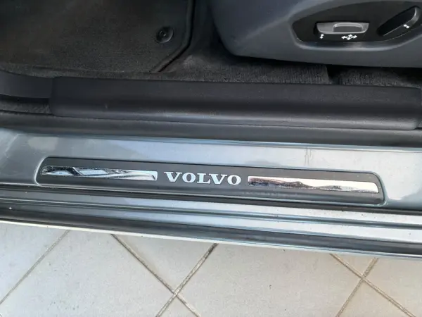 Volvo V60 Cross Country 2.0 D3 Summum Geartronic 12