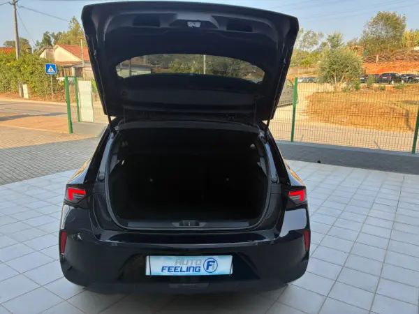 Opel Astra 1.5 D Edition Aut. 32