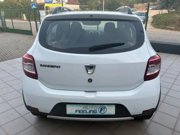 Dacia Sandero TCE 90 Stepway 6