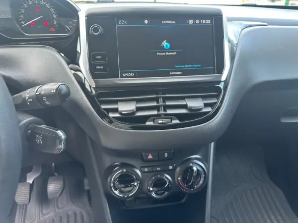 Peugeot 208 1.5 BlueHDi Signature 19