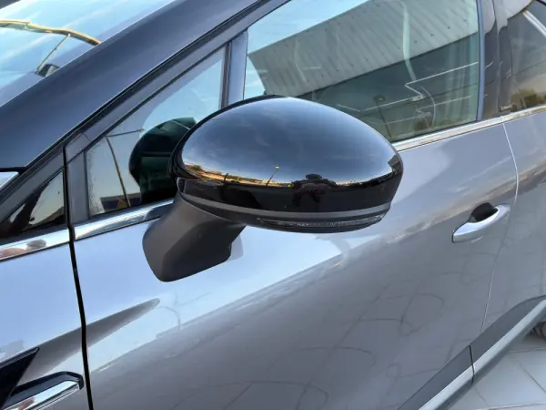Renault Captur 1.6 HYBRID E-TECH INTENS 8