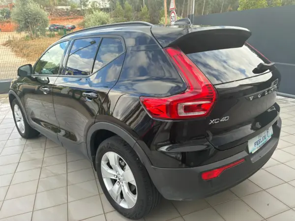 Volvo XC 40 1.5 T2 Momentum Plus Geartronic 2