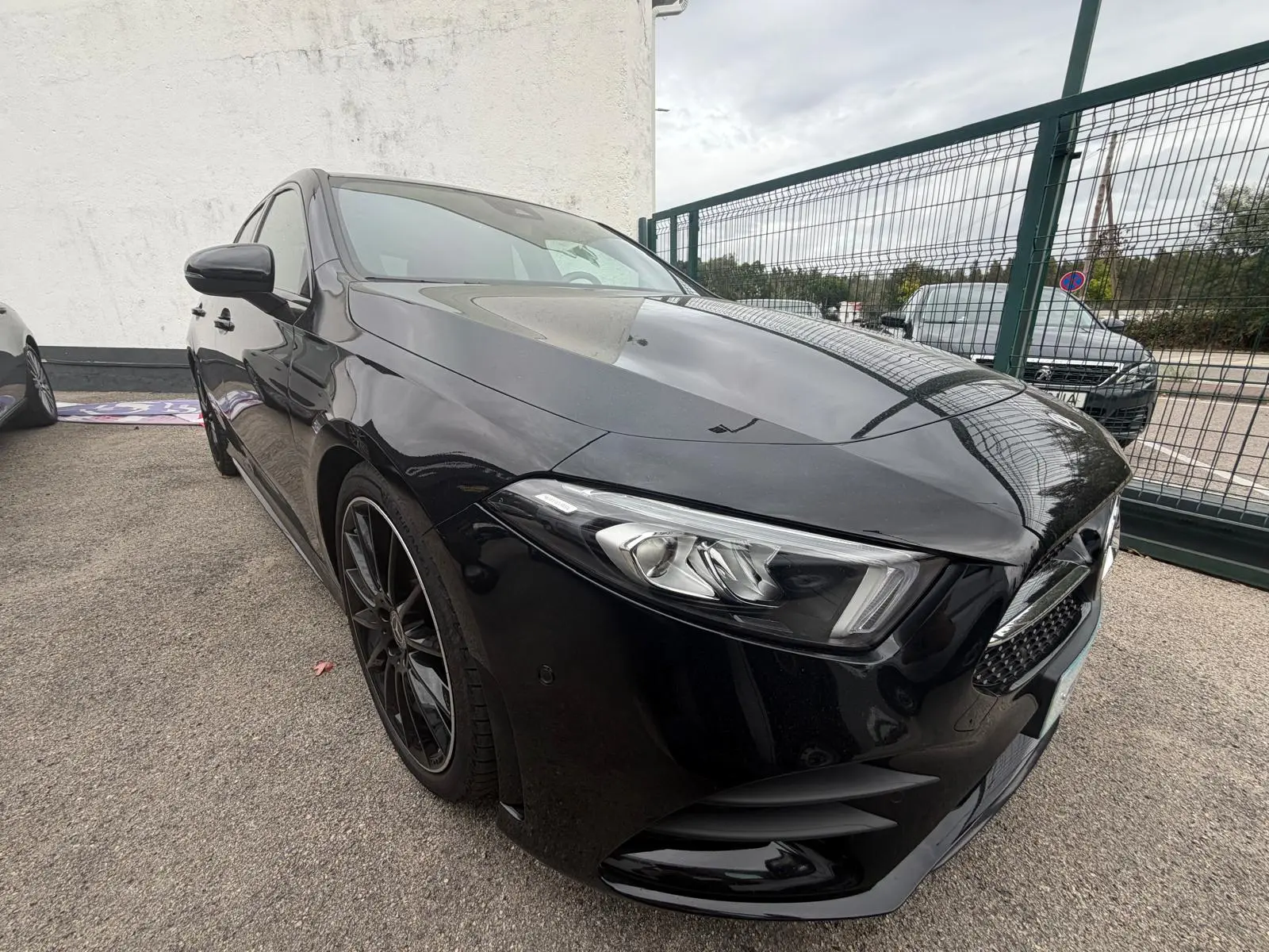Mercedes-Benz A 180 AMG Line 4