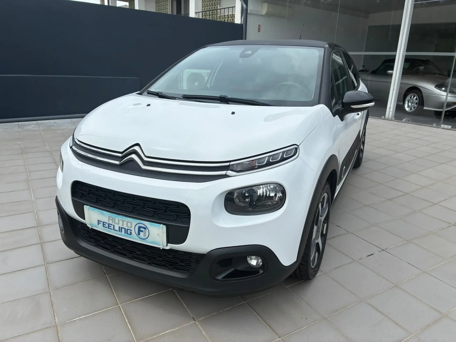 Citroen C3 1.5 BlueHDi Shine 1