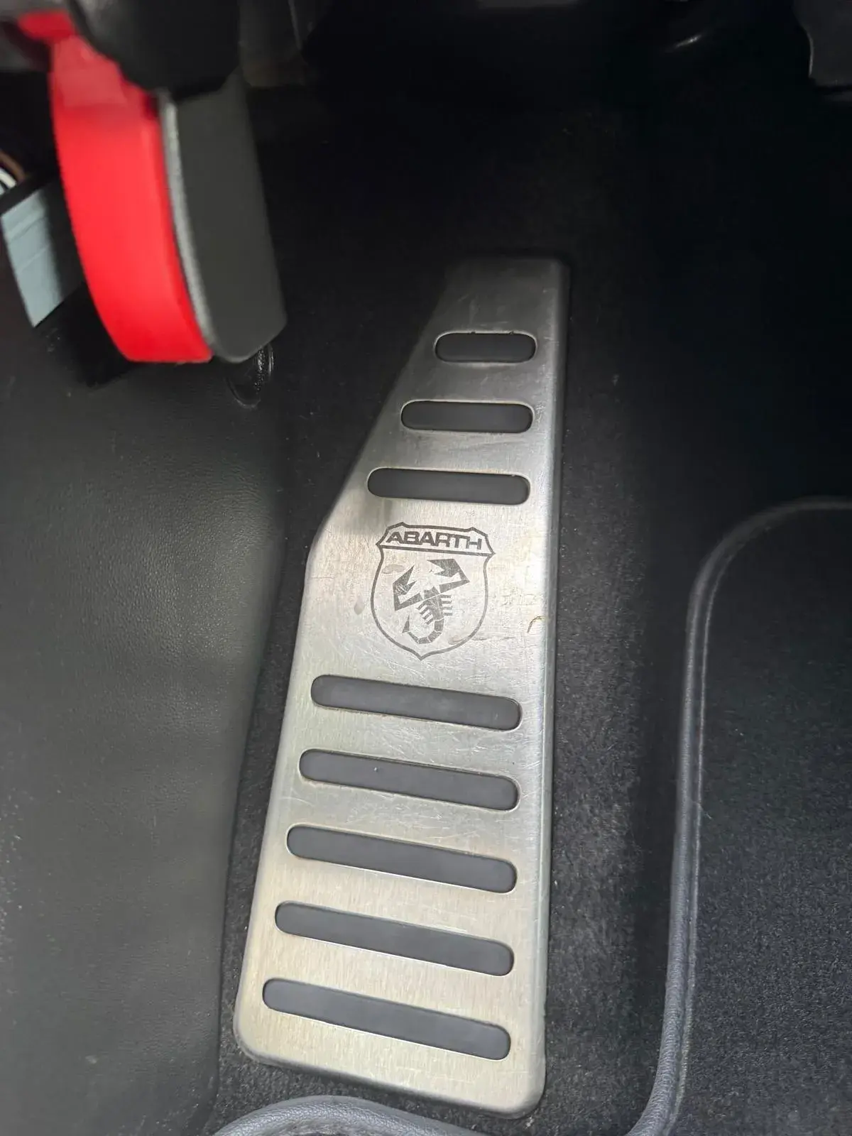 Abarth 595C 1.4 T-Jet Competizione MTA 37