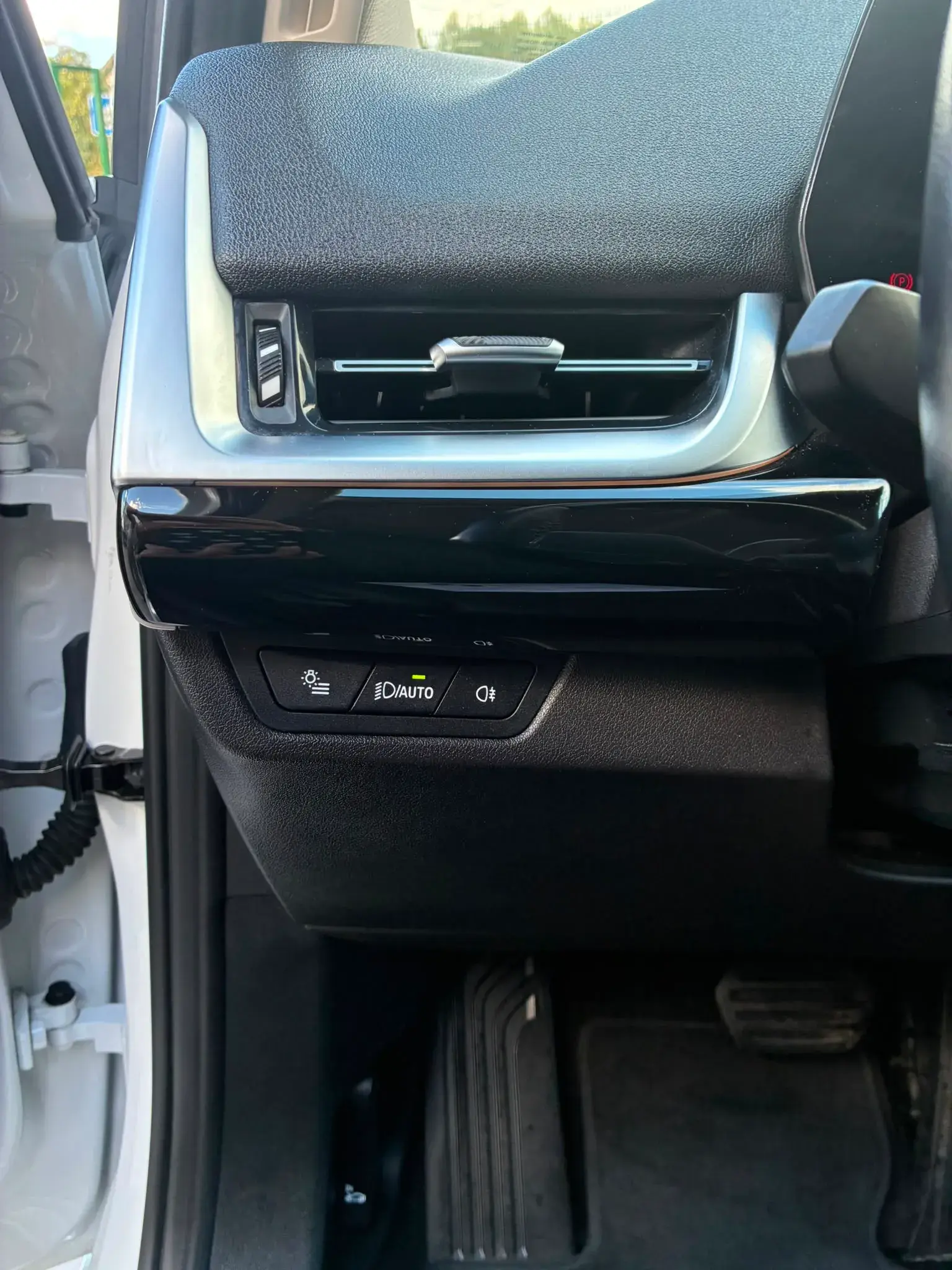 BMW 218 Active Tourer i Line Luxury Auto 12