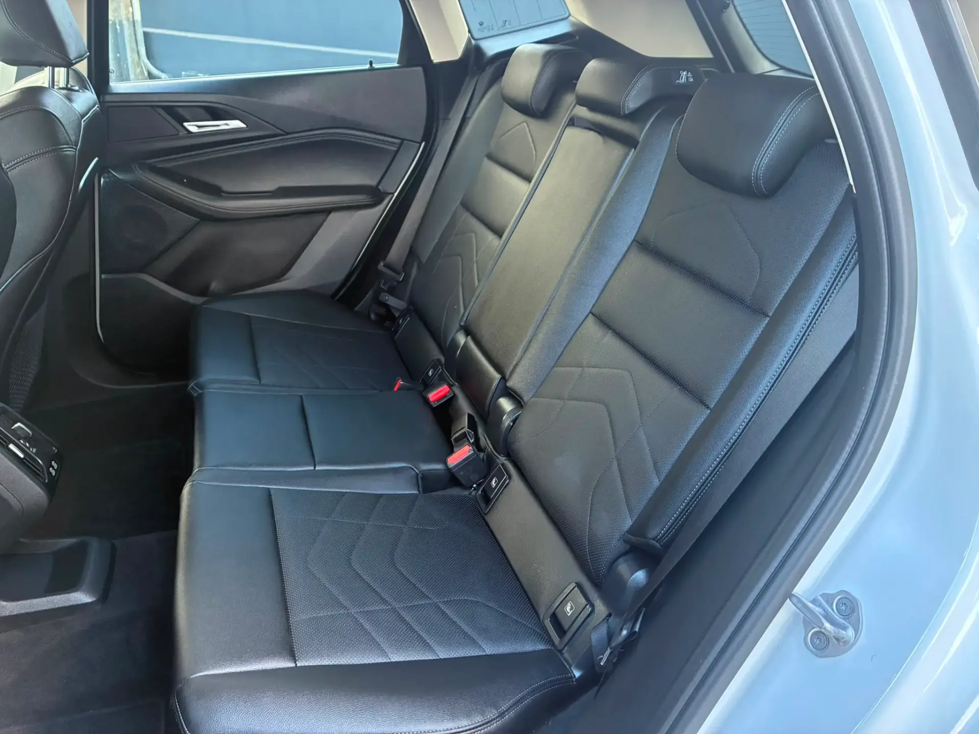 BMW 218 Active Tourer i Line Luxury Auto 29