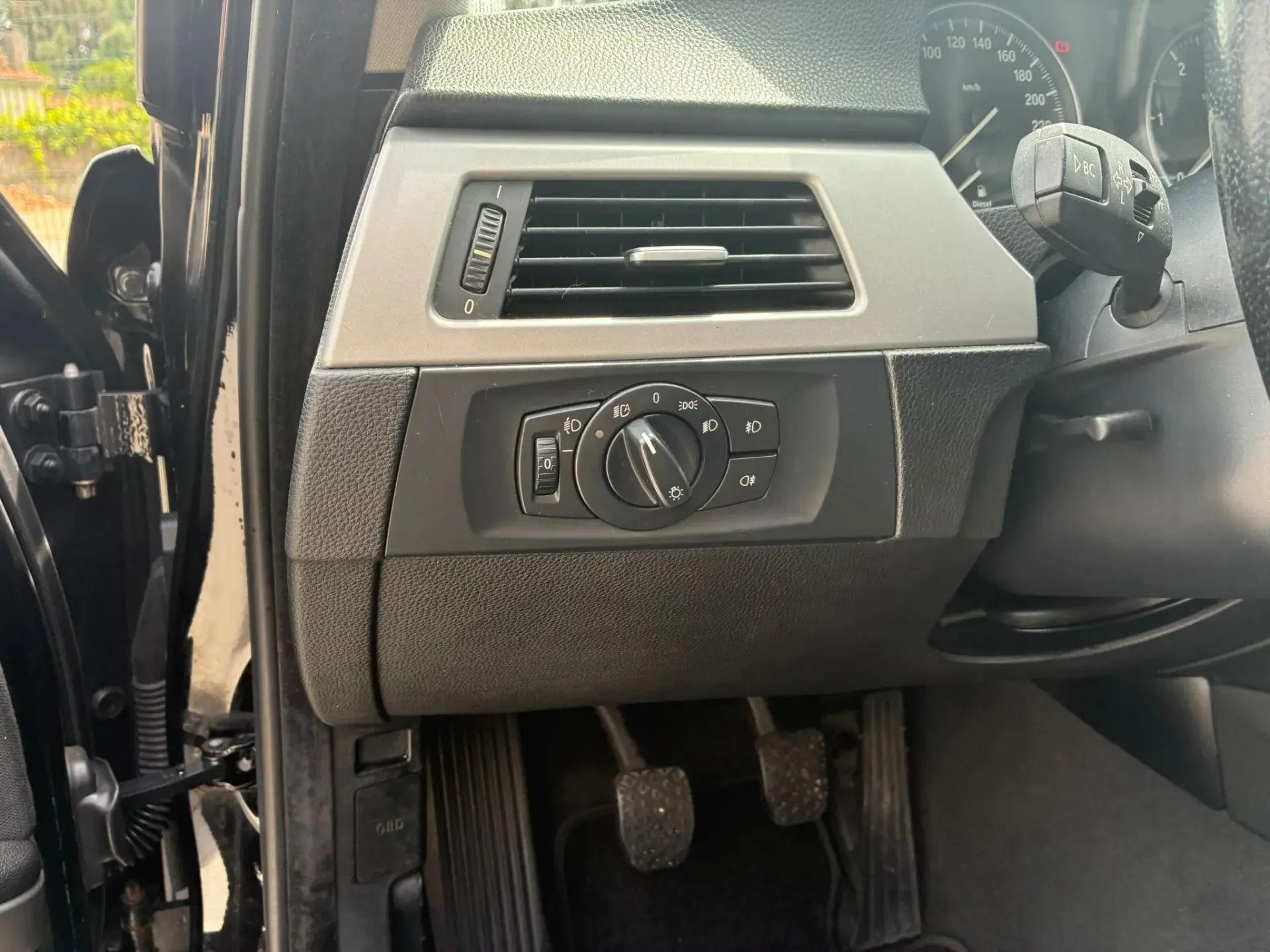 BMW 318 d Touring 8