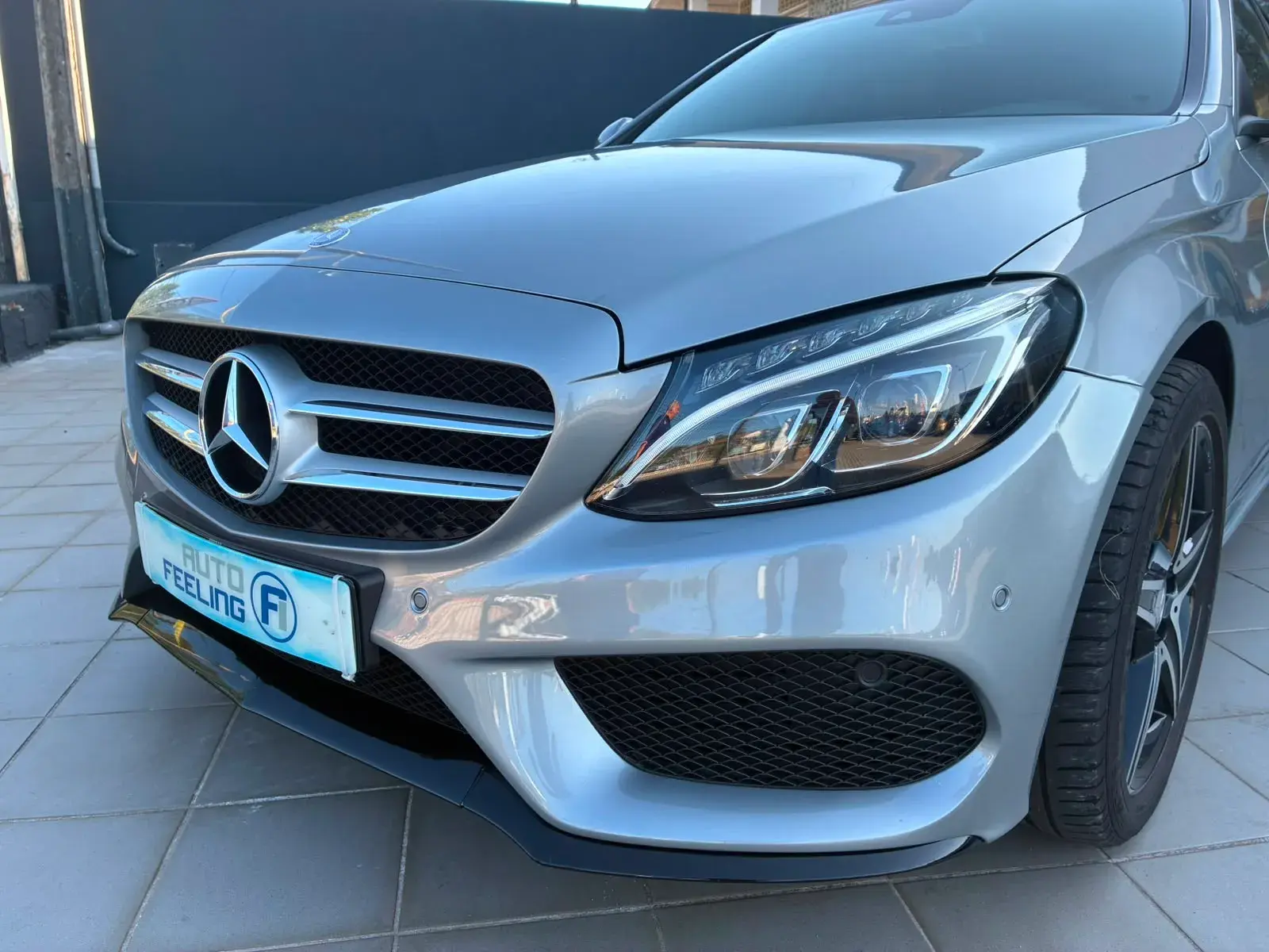 Mercedes-Benz C 300 De  HYBRID BLUE TEC AMG LINE 5
