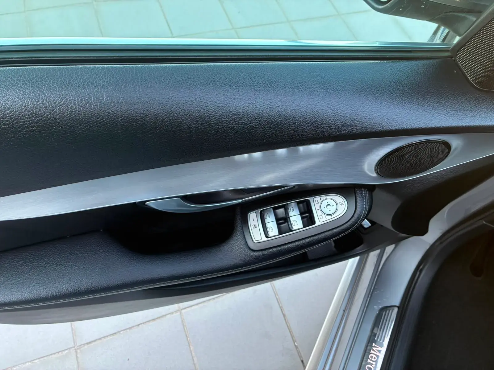 Mercedes-Benz C 300 De  HYBRID BLUE TEC AMG LINE 9