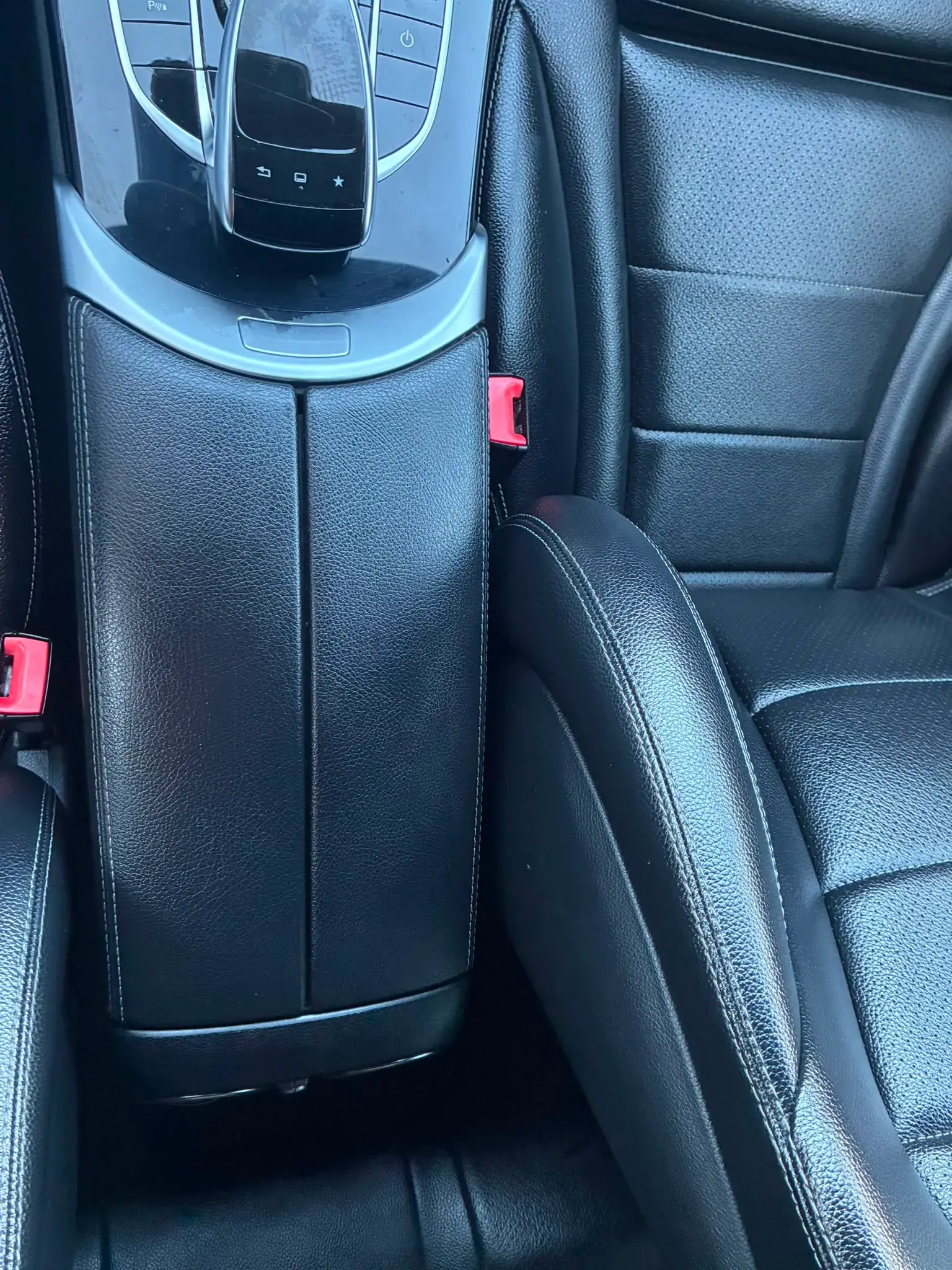 Mercedes-Benz C 300 De  HYBRID BLUE TEC AMG LINE 13