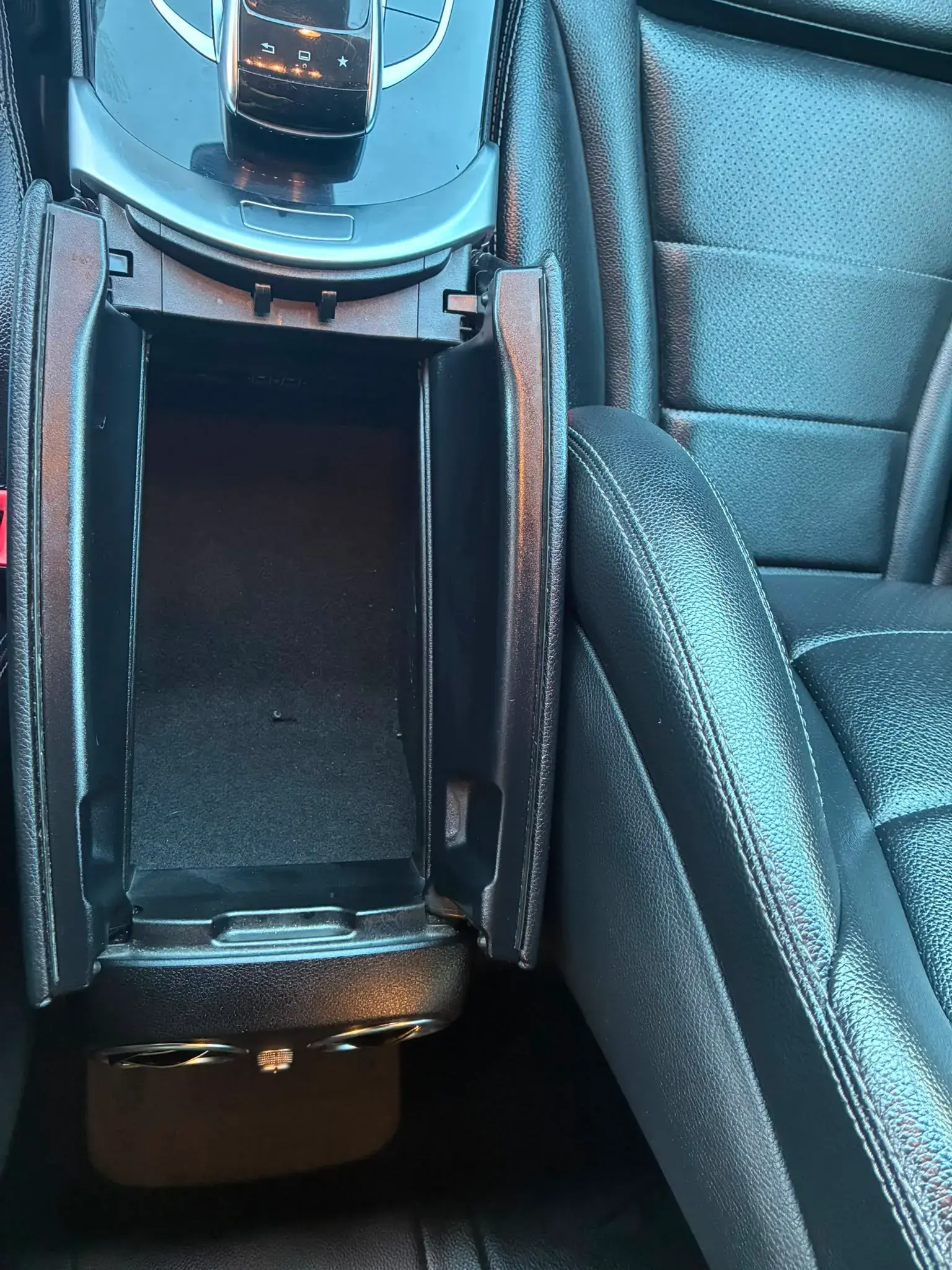 Mercedes-Benz C 300 De  HYBRID BLUE TEC AMG LINE 14