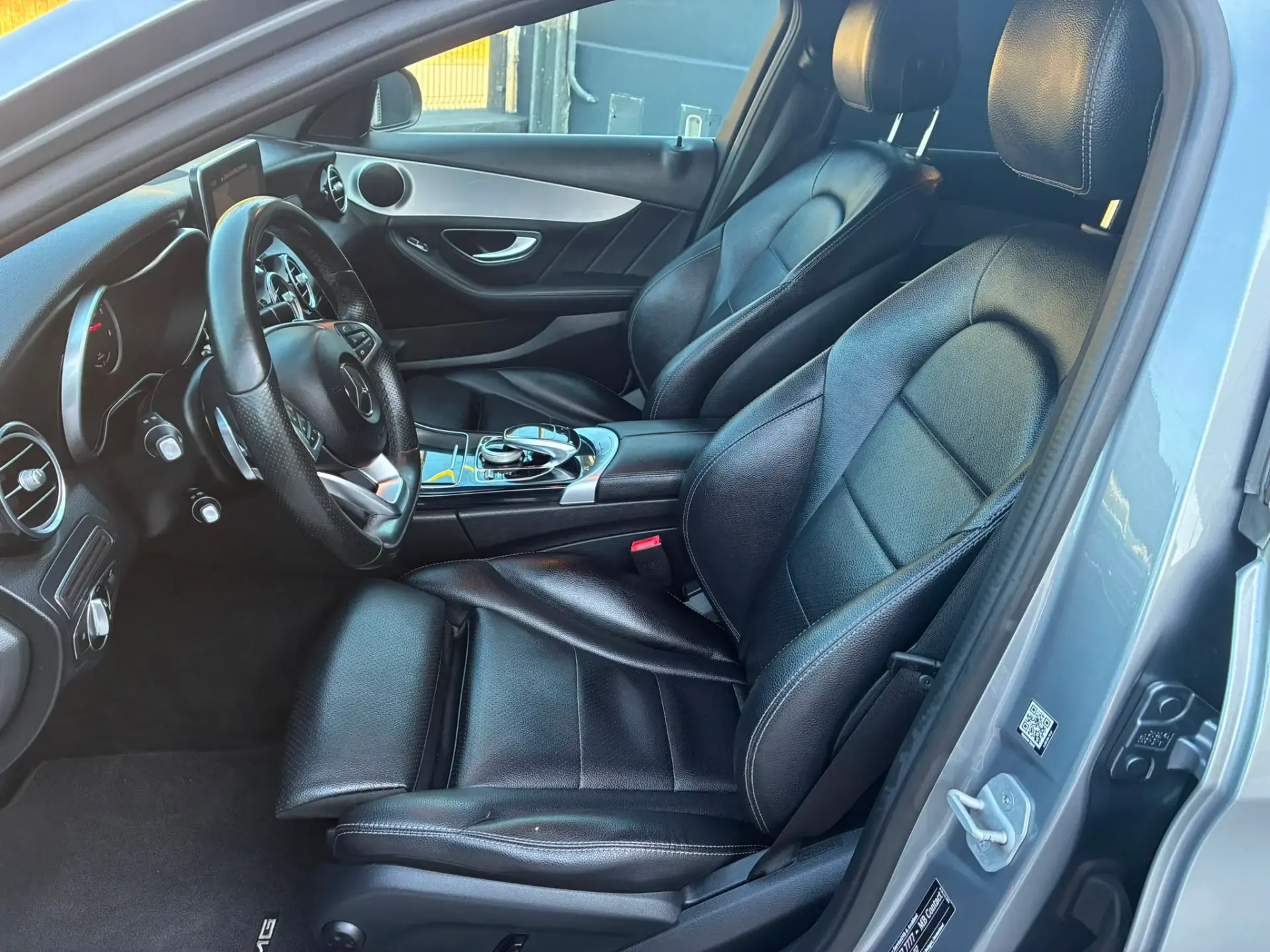 Mercedes-Benz C 300 De  HYBRID BLUE TEC AMG LINE 27