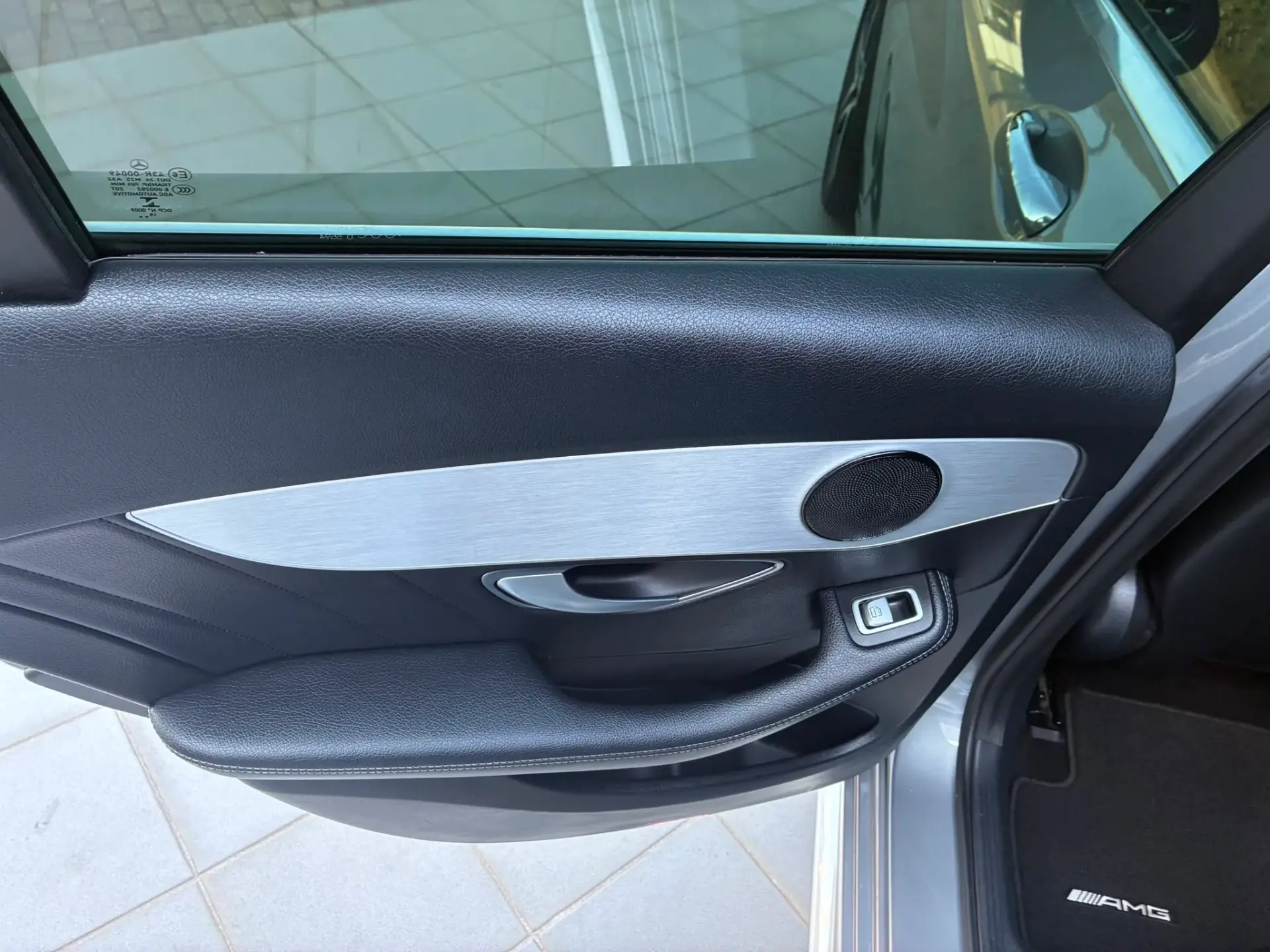 Mercedes-Benz C 300 De  HYBRID BLUE TEC AMG LINE 29