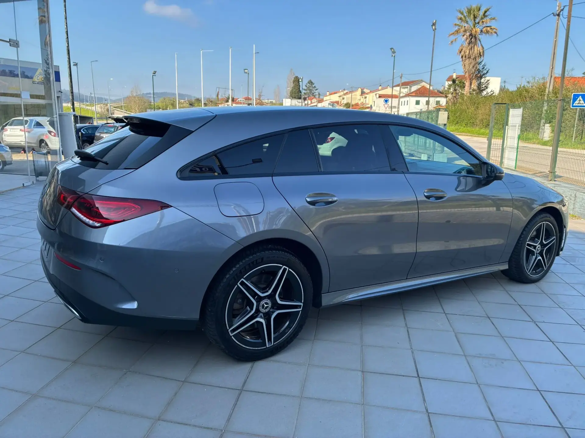 Mercedes-Benz CLA 250 250e  AMG LINE 10