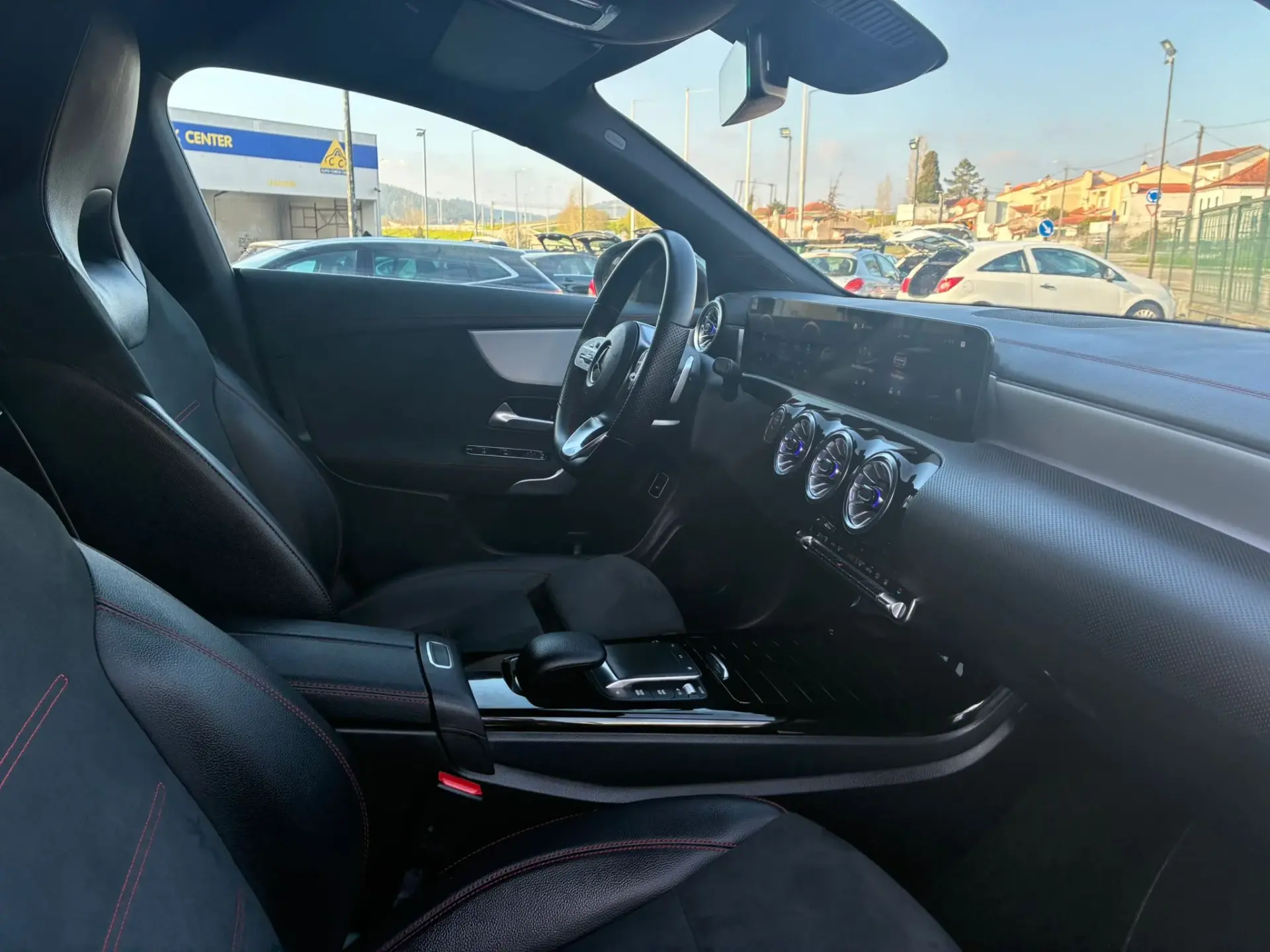 Mercedes-Benz CLA 250 250e  AMG LINE 28