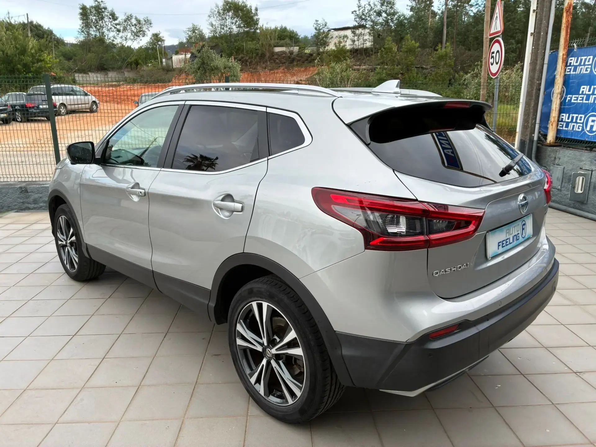 Nissan Qashqai 1.3 DIG-T N-Connecta 2