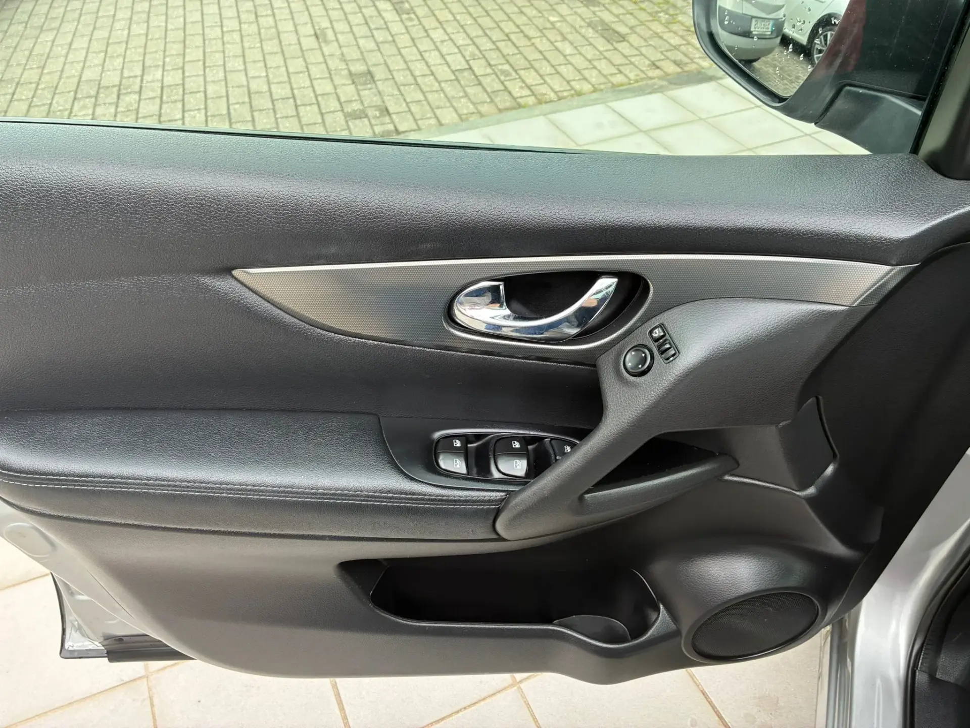 Nissan Qashqai 1.3 DIG-T N-Connecta 8