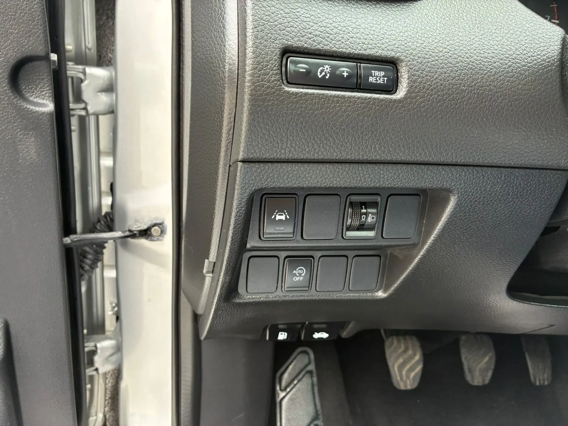 Nissan Qashqai 1.3 DIG-T N-Connecta 9