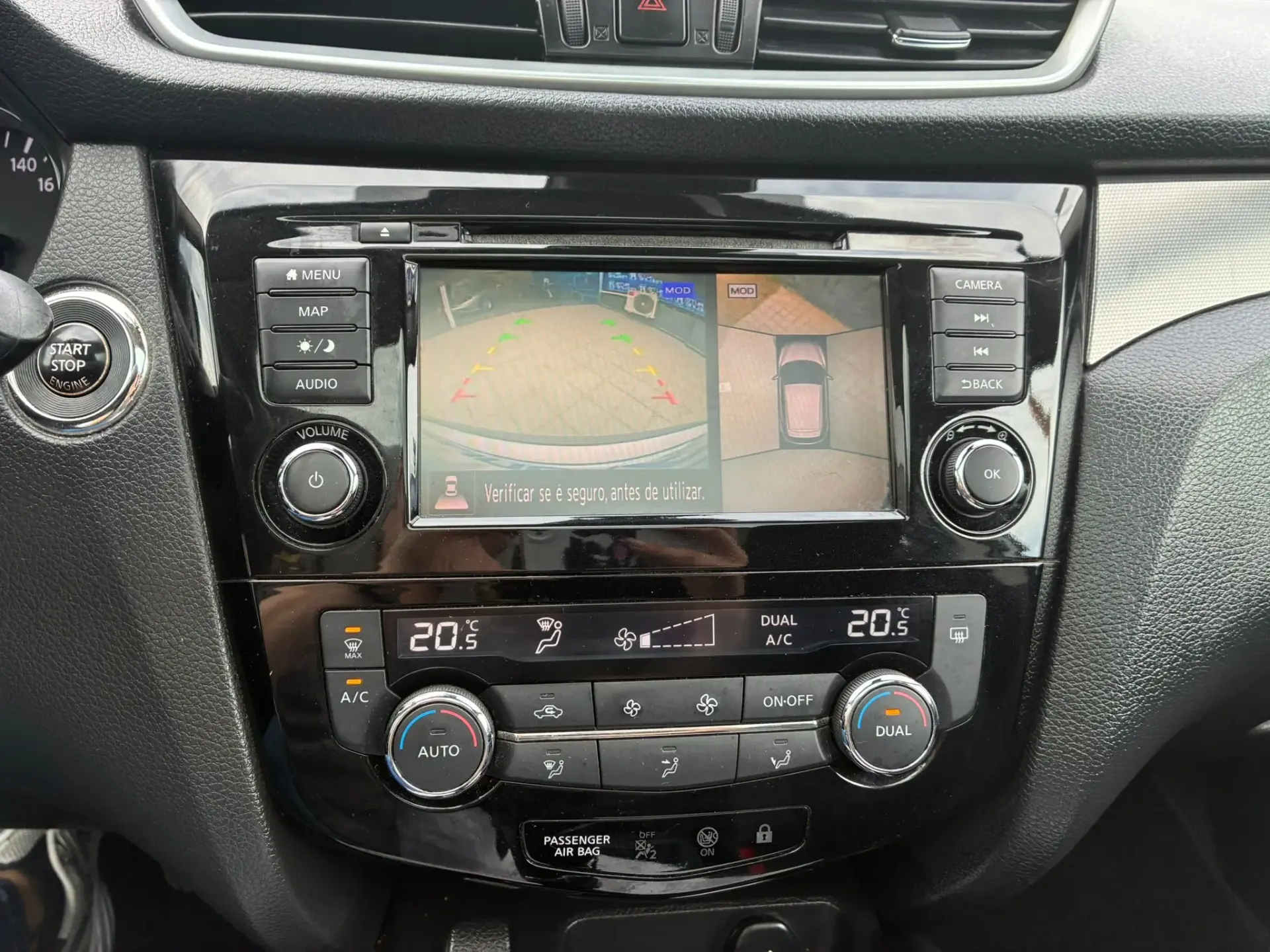 Nissan Qashqai 1.3 DIG-T N-Connecta 17