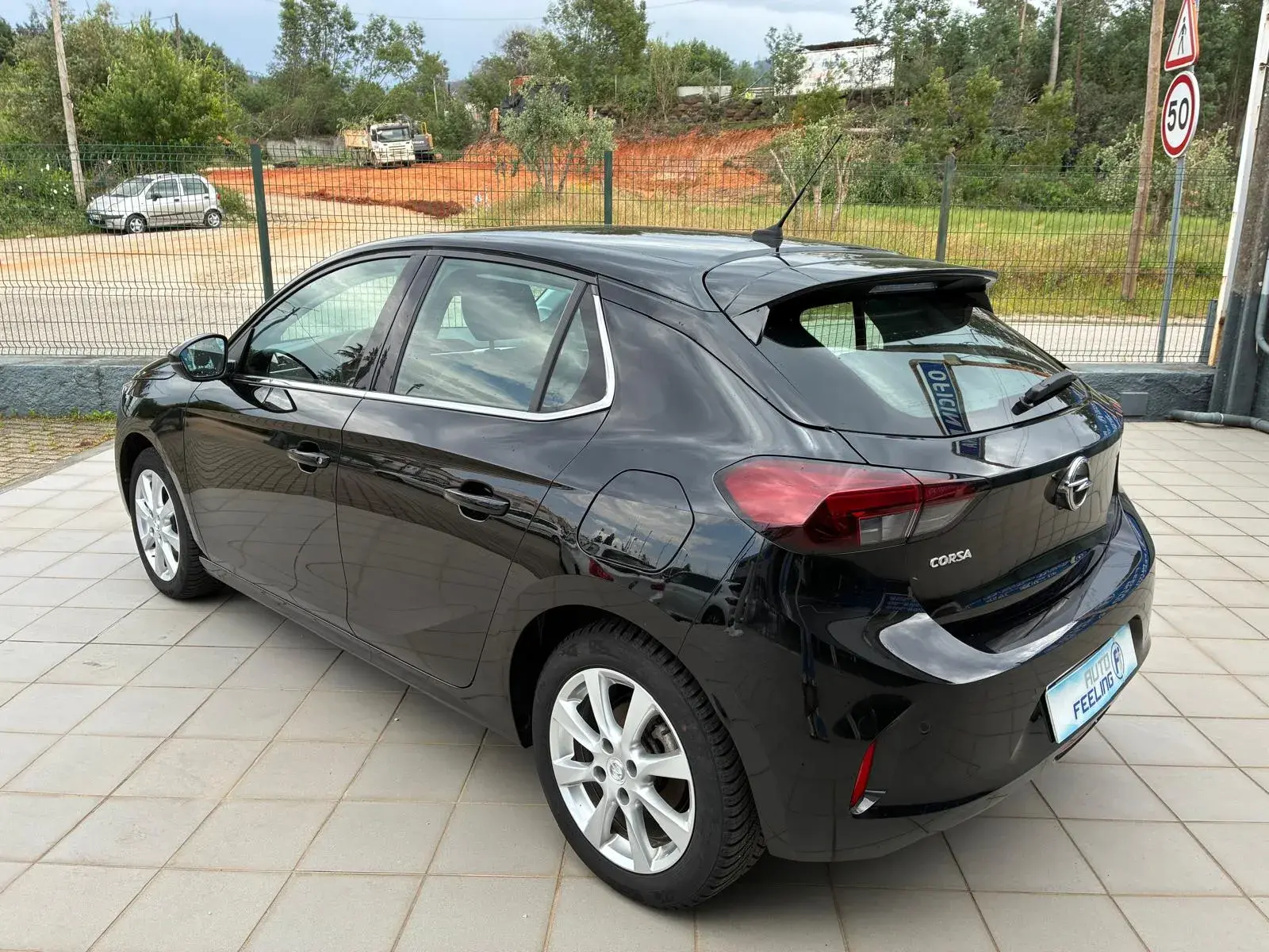 Opel Corsa 1.5 D Elegance 2