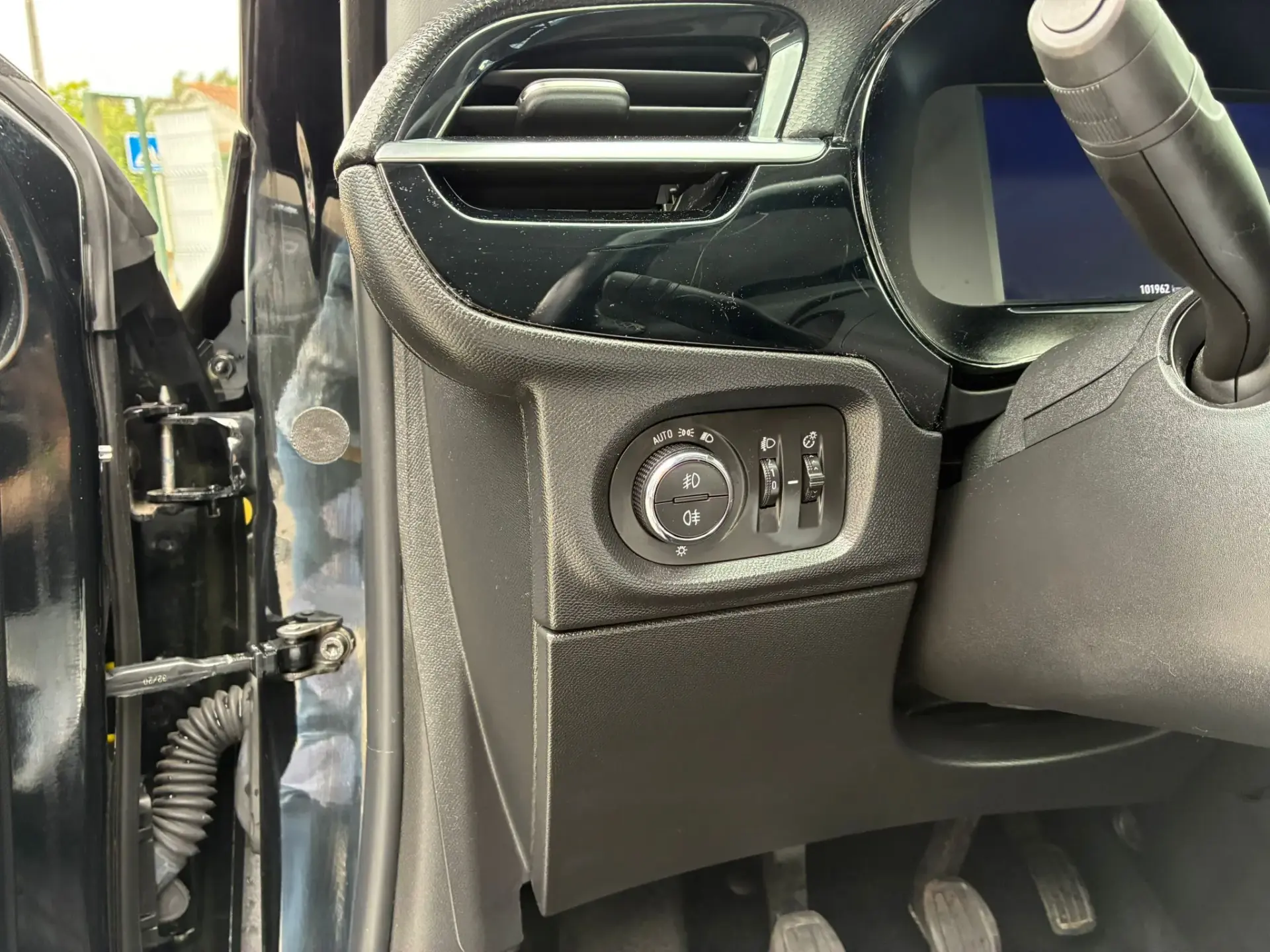 Opel Corsa 1.5 D Elegance 11