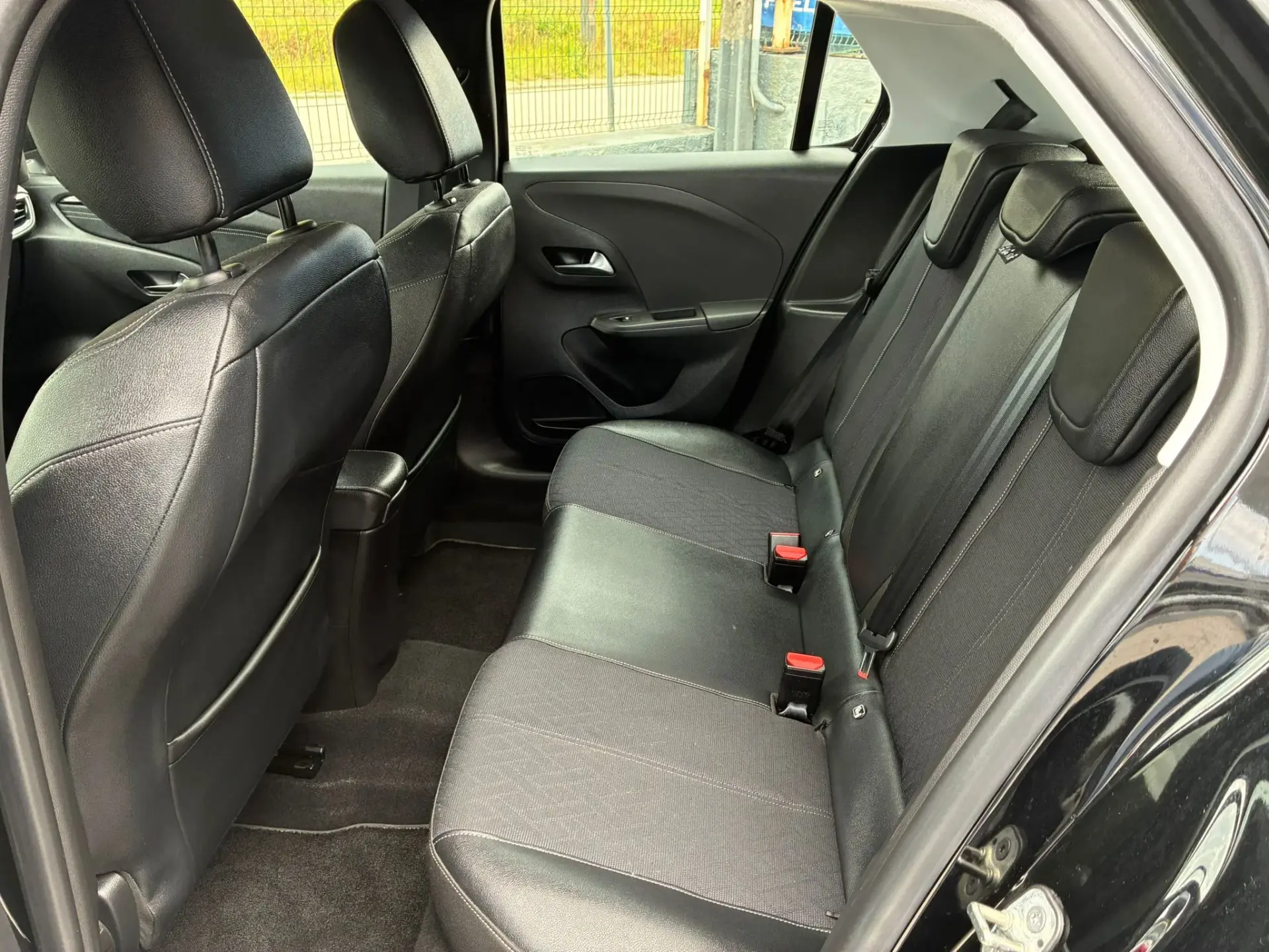 Opel Corsa 1.5 D Elegance 22