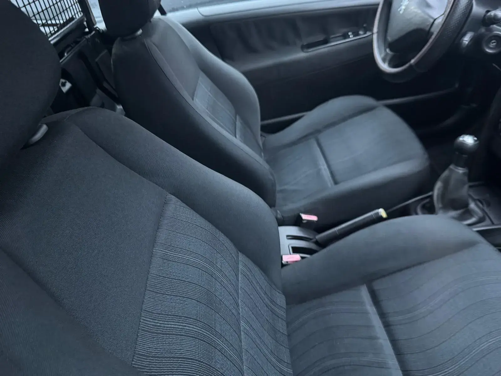 Peugeot 207 1.4 HDi Urban 7