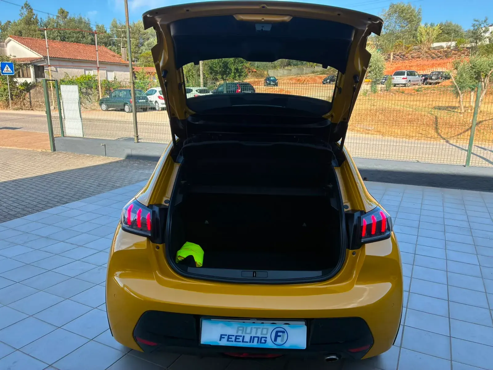 Peugeot 208 1.5 BlueHDi GT Pack 32