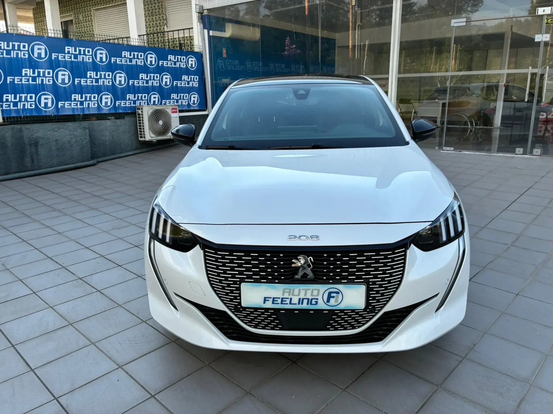 Peugeot e-208 50 kWh GT Line 3