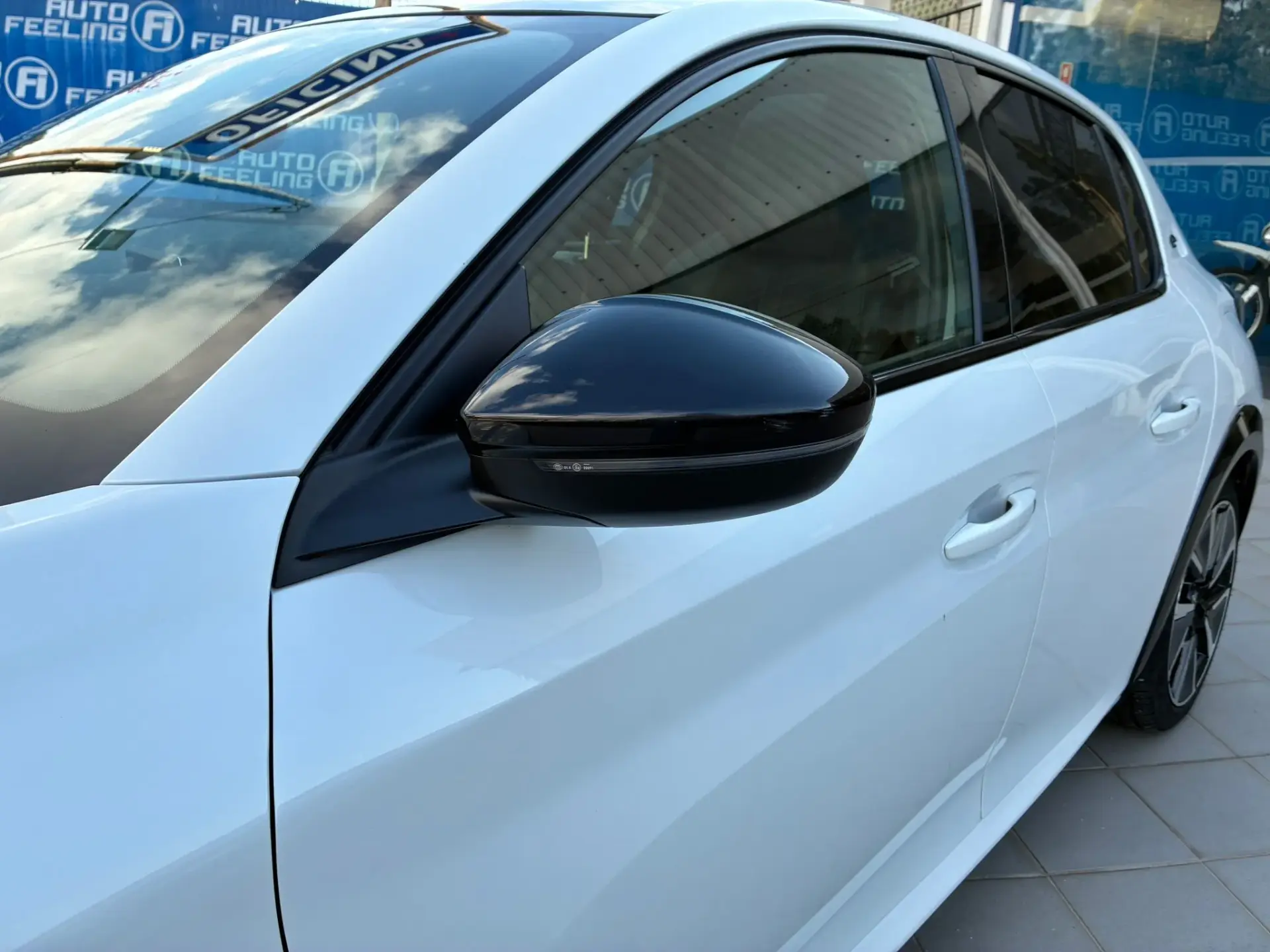 Peugeot e-208 50 kWh GT Line 6