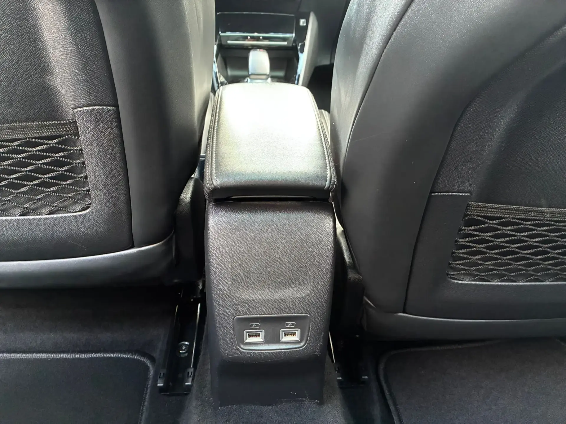 Peugeot e-208 50 kWh GT Line 27