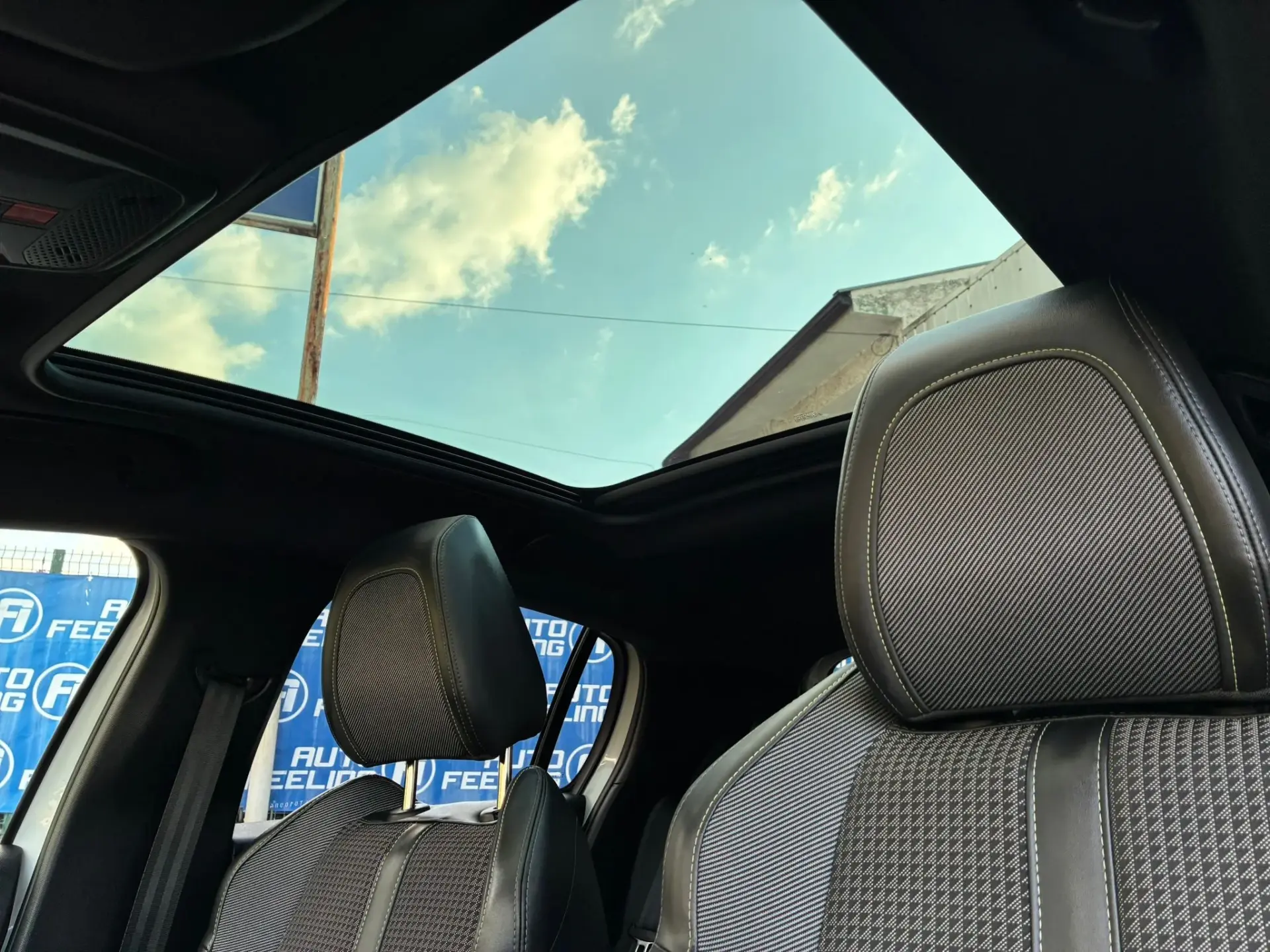 Peugeot e-208 50 kWh GT Line 30