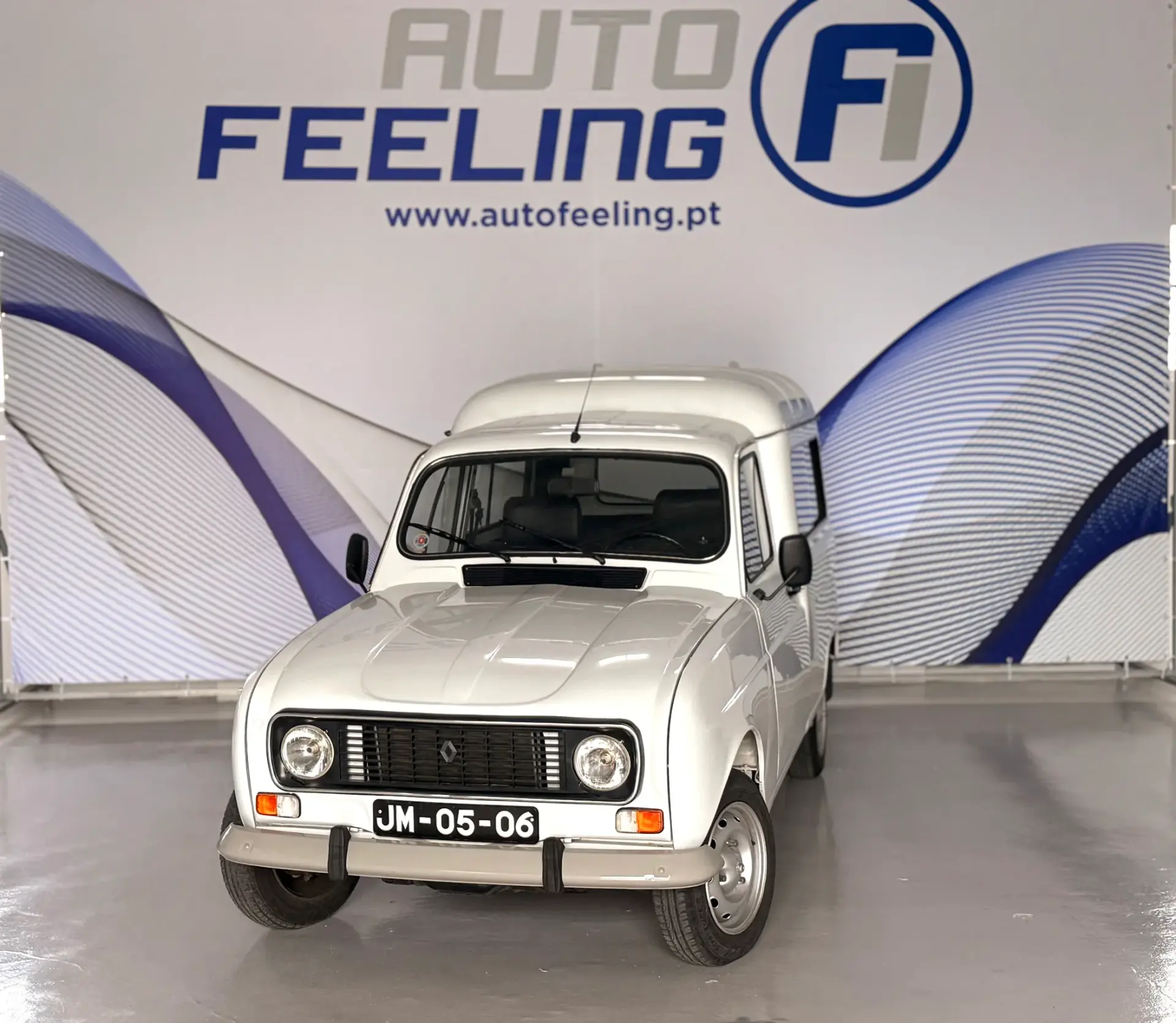 Renault 4 4 F 1