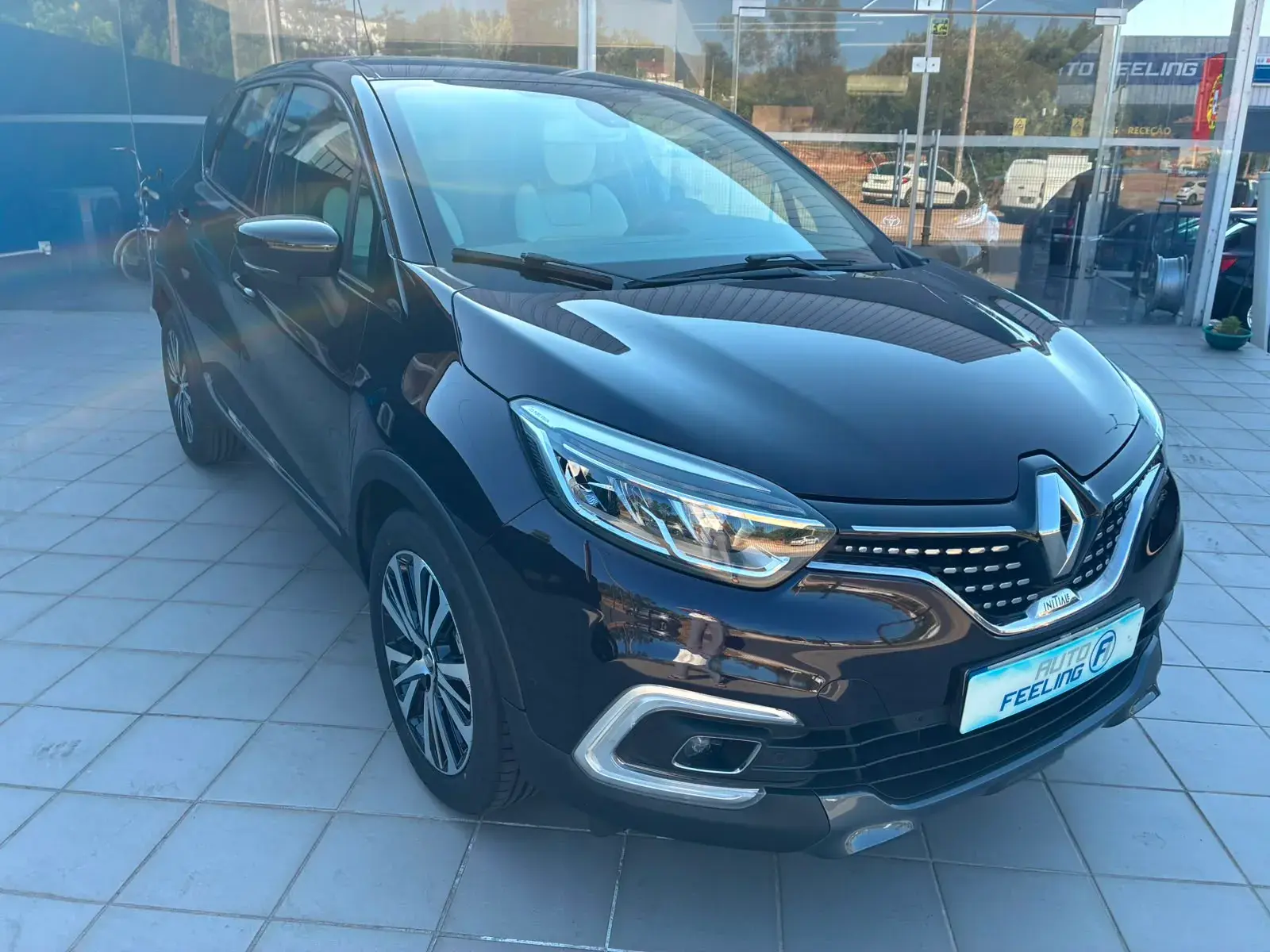 Renault Captur 1.2 TCe Initiale Paris EDC 4