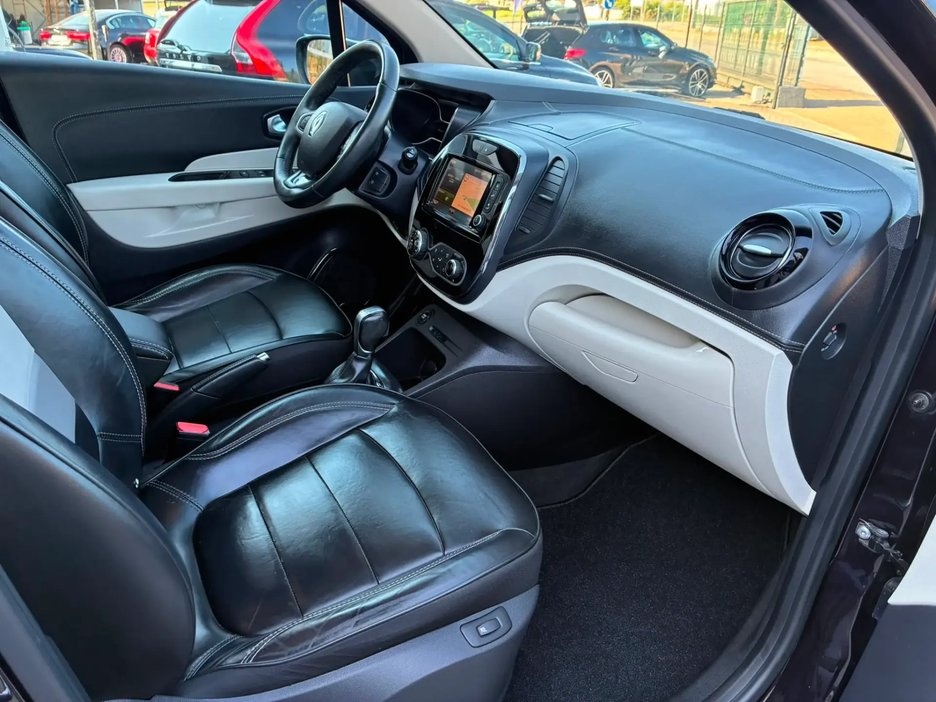 Renault Captur 1.2 TCe Initiale Paris EDC 31