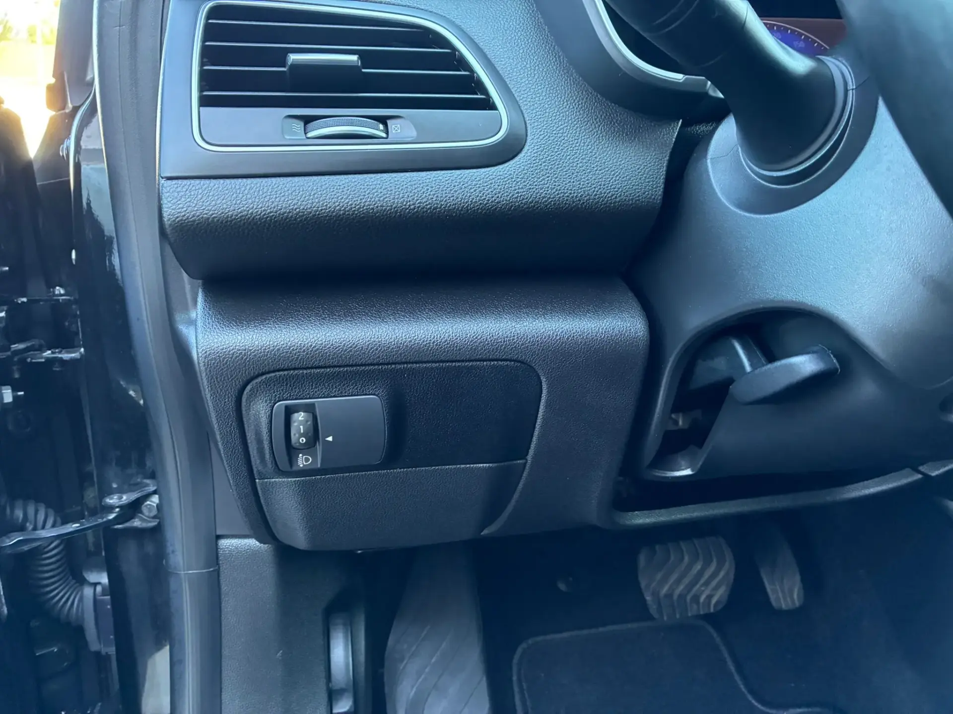 Renault Mégane IV SPORT TOURER 1.5 DCI INTENSE 11