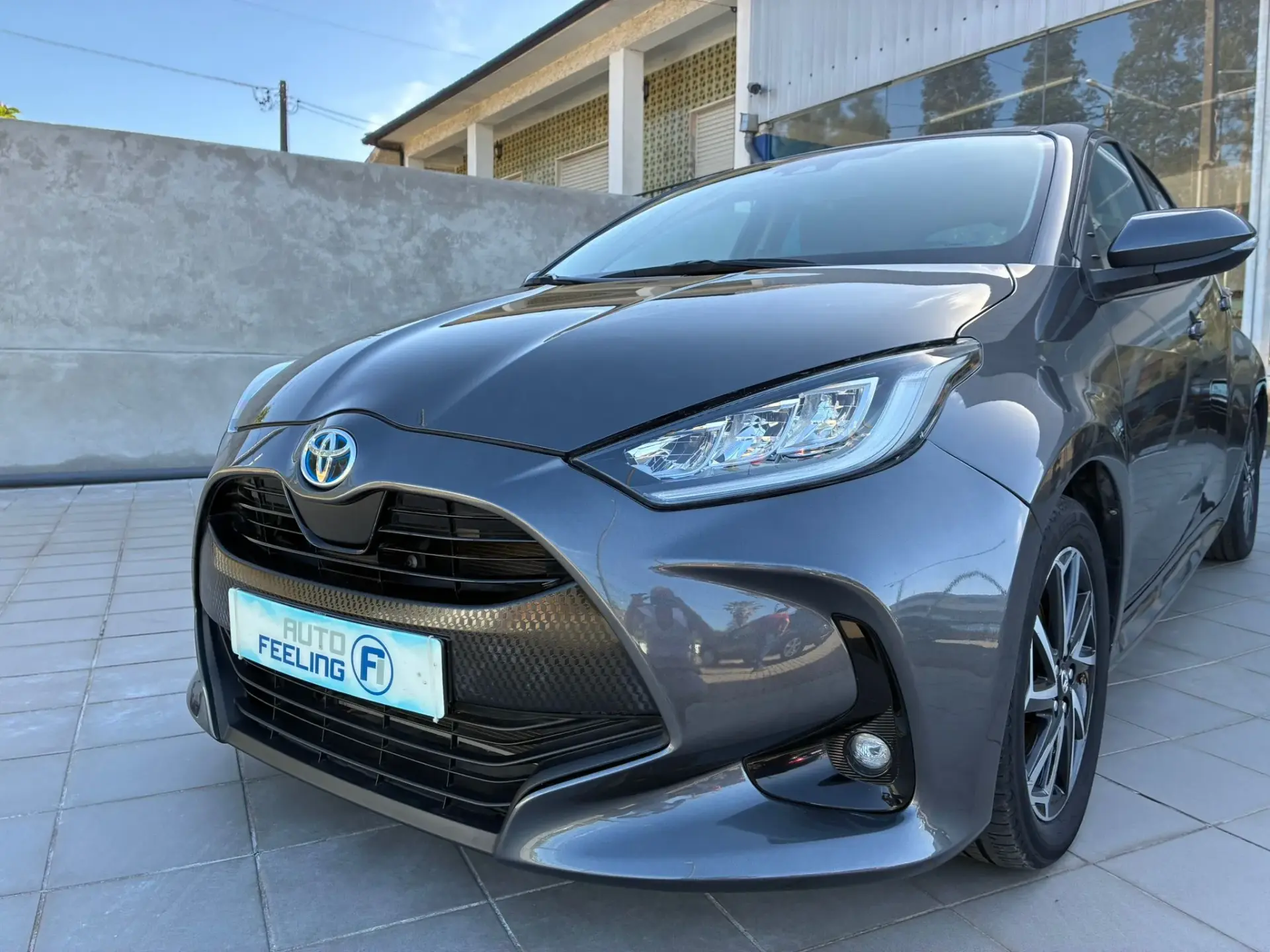 Toyota Yaris 1.5 HDF Luxury 5