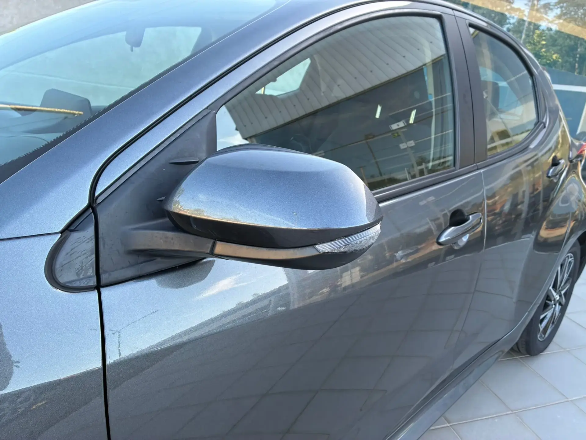 Toyota Yaris 1.5 HDF Luxury 8