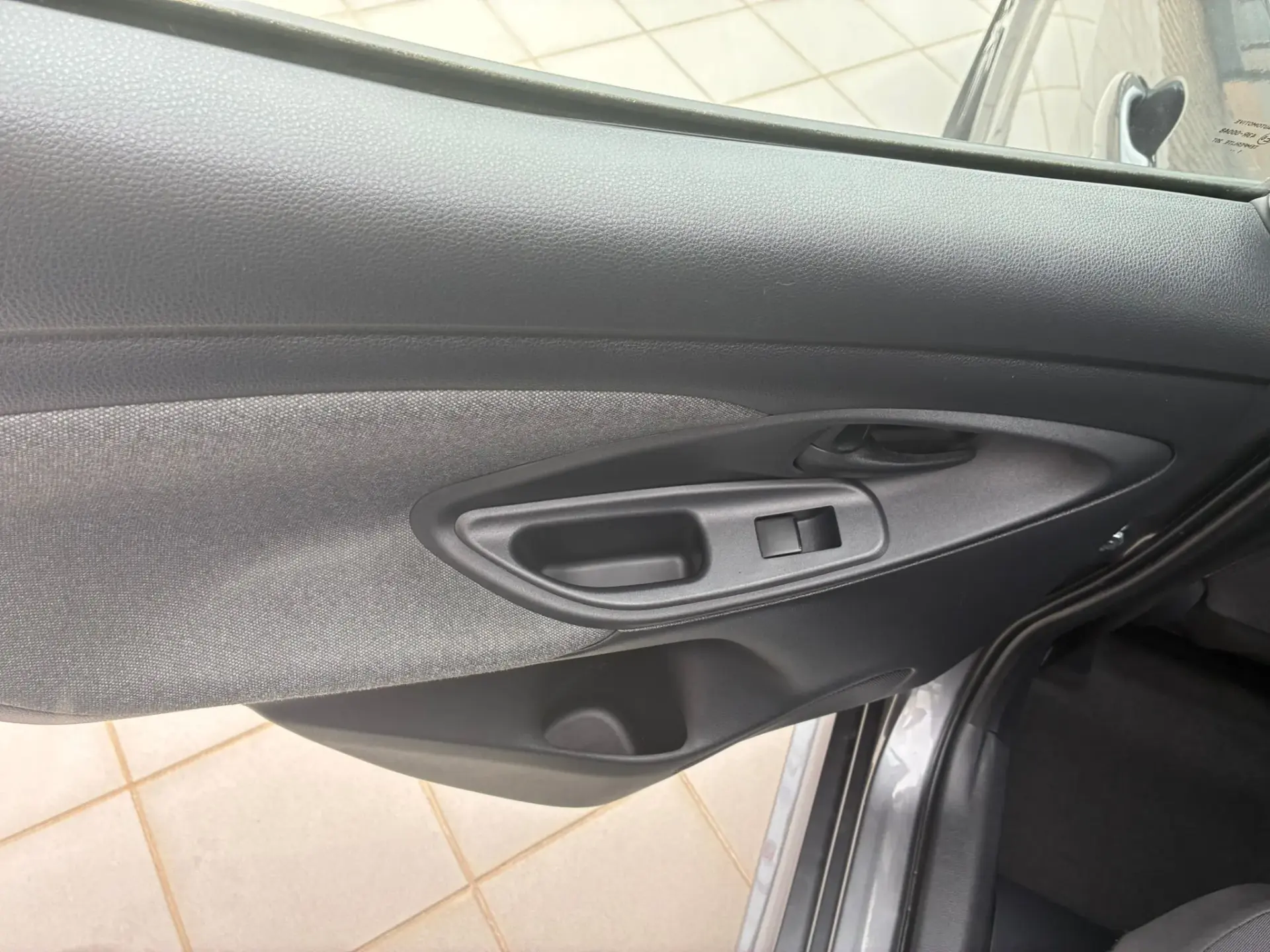 Toyota Yaris 1.5 HDF Luxury 24