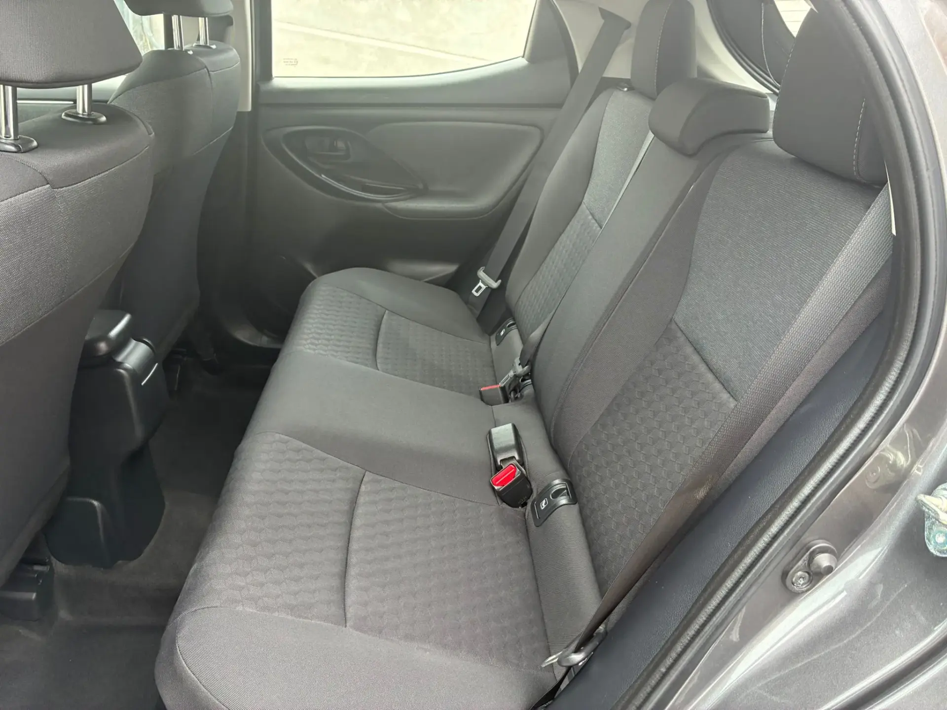 Toyota Yaris 1.5 HDF Luxury 26