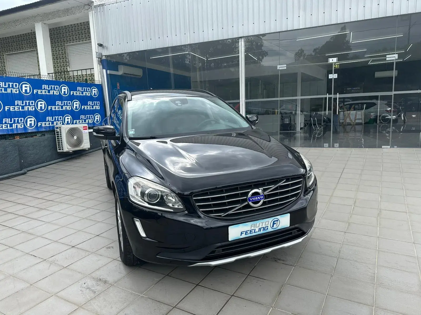 Volvo XC 60 2.0 D4 Momentum 5