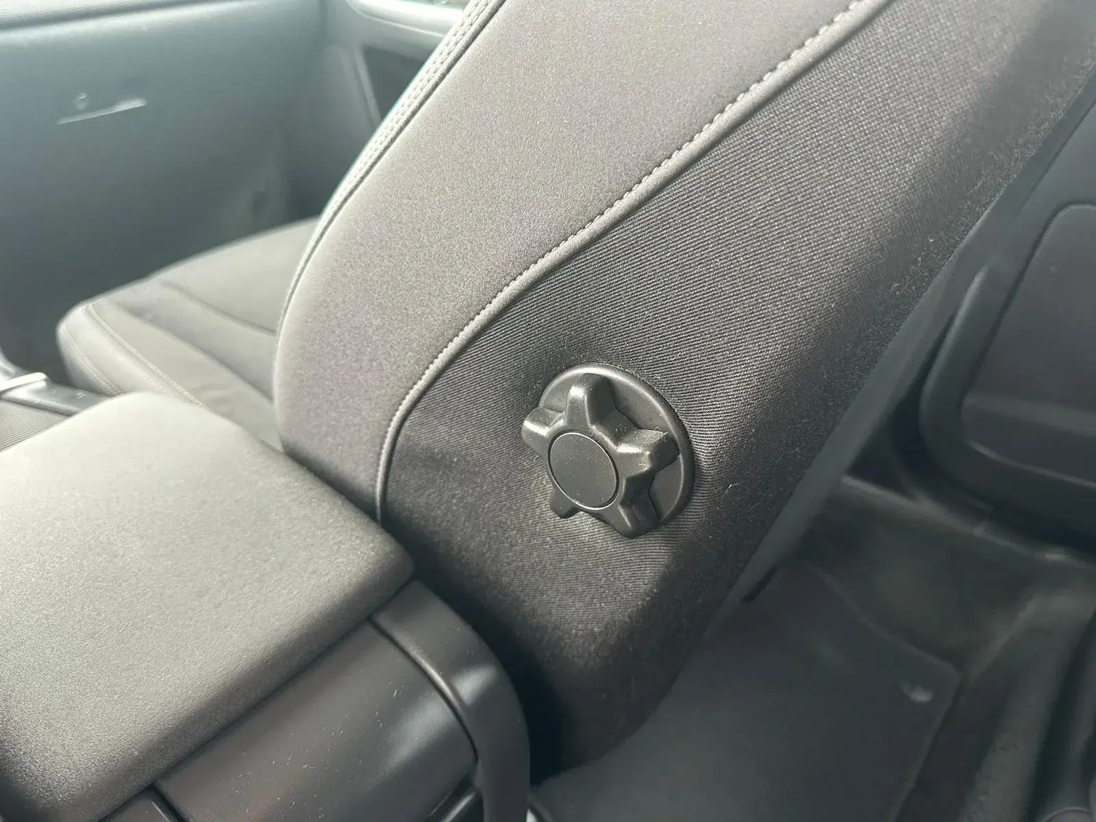 Volvo XC 60 2.0 D4 Momentum 21