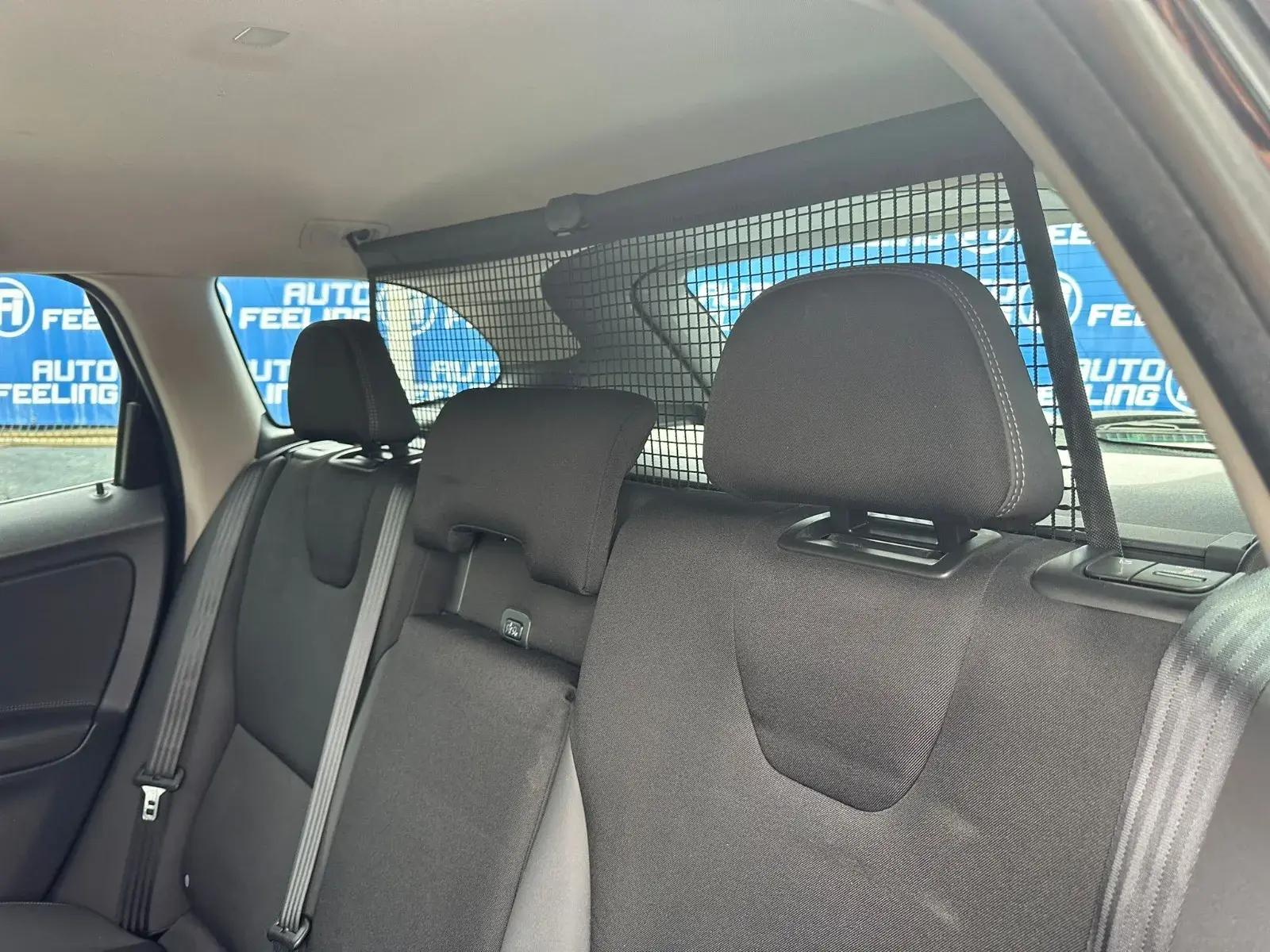 Volvo XC 60 2.0 D4 Momentum 29