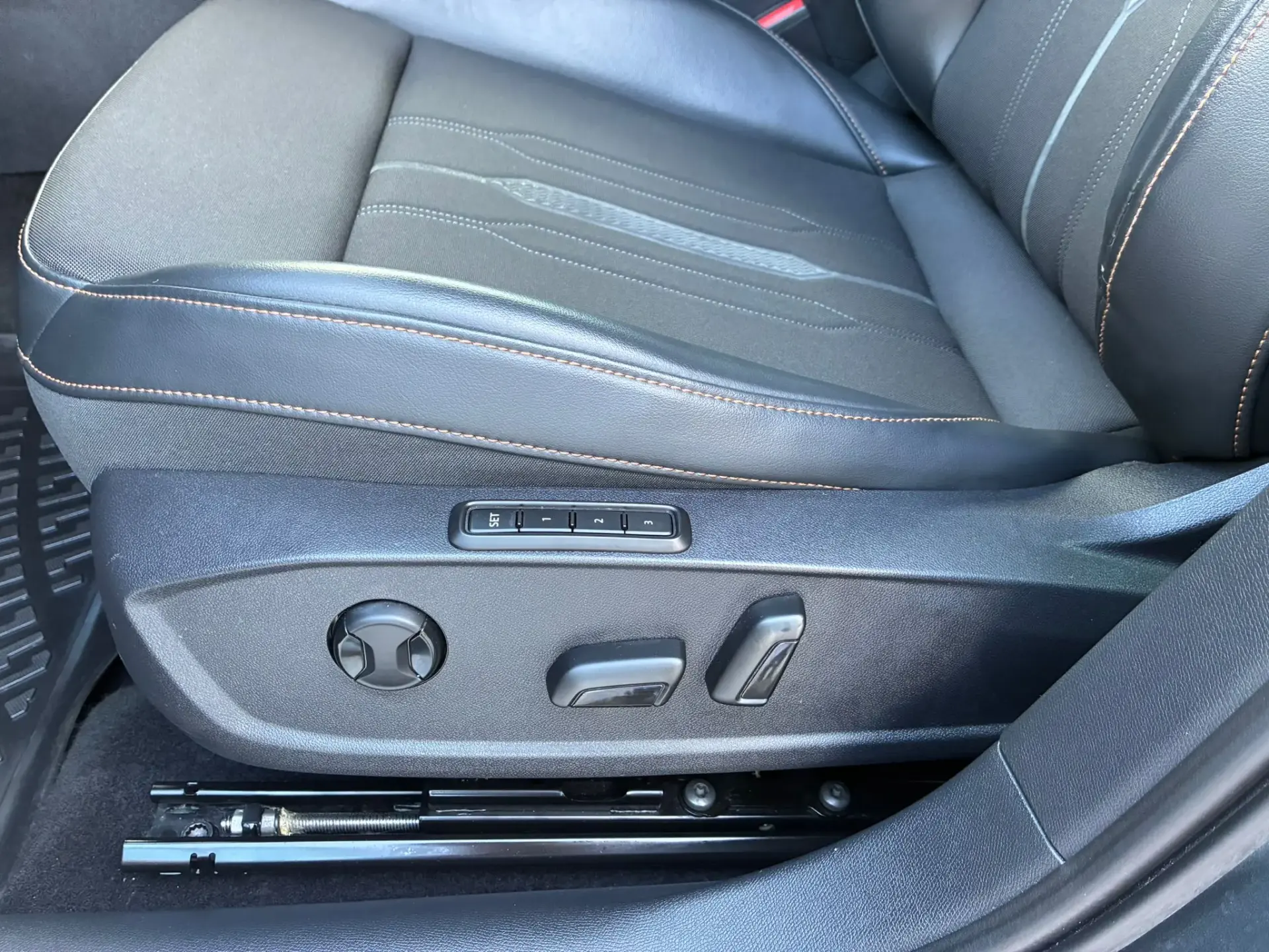 Cupra Formentor 1.4 e-Hybrid Cupra DSG VZ 25