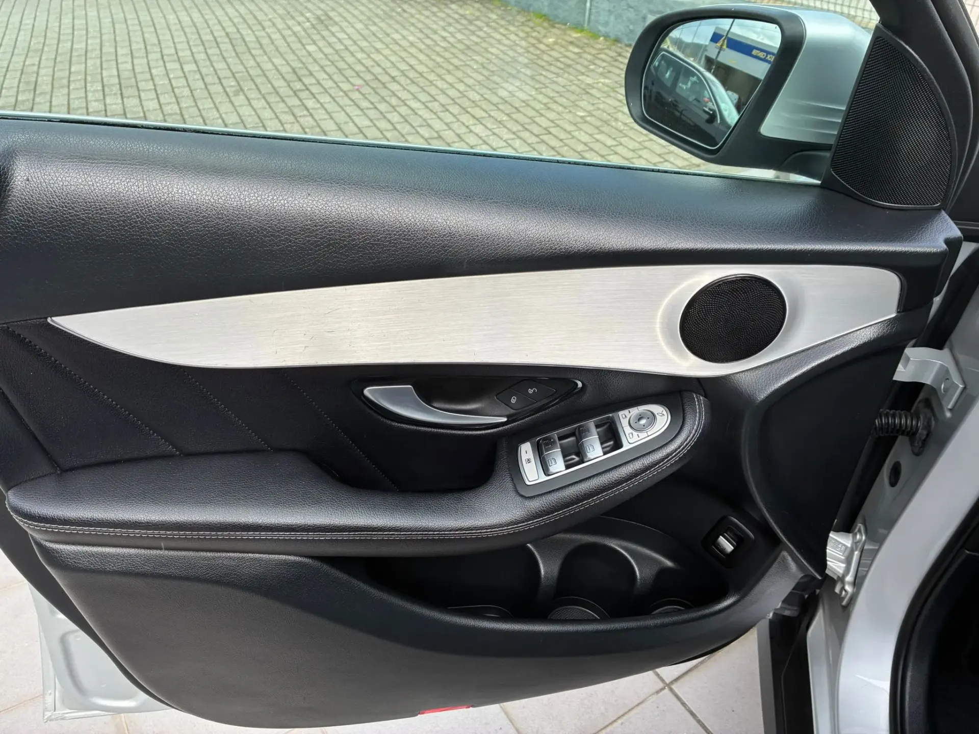Mercedes-Benz GLC 250 d AMG Line 4-Matic 10