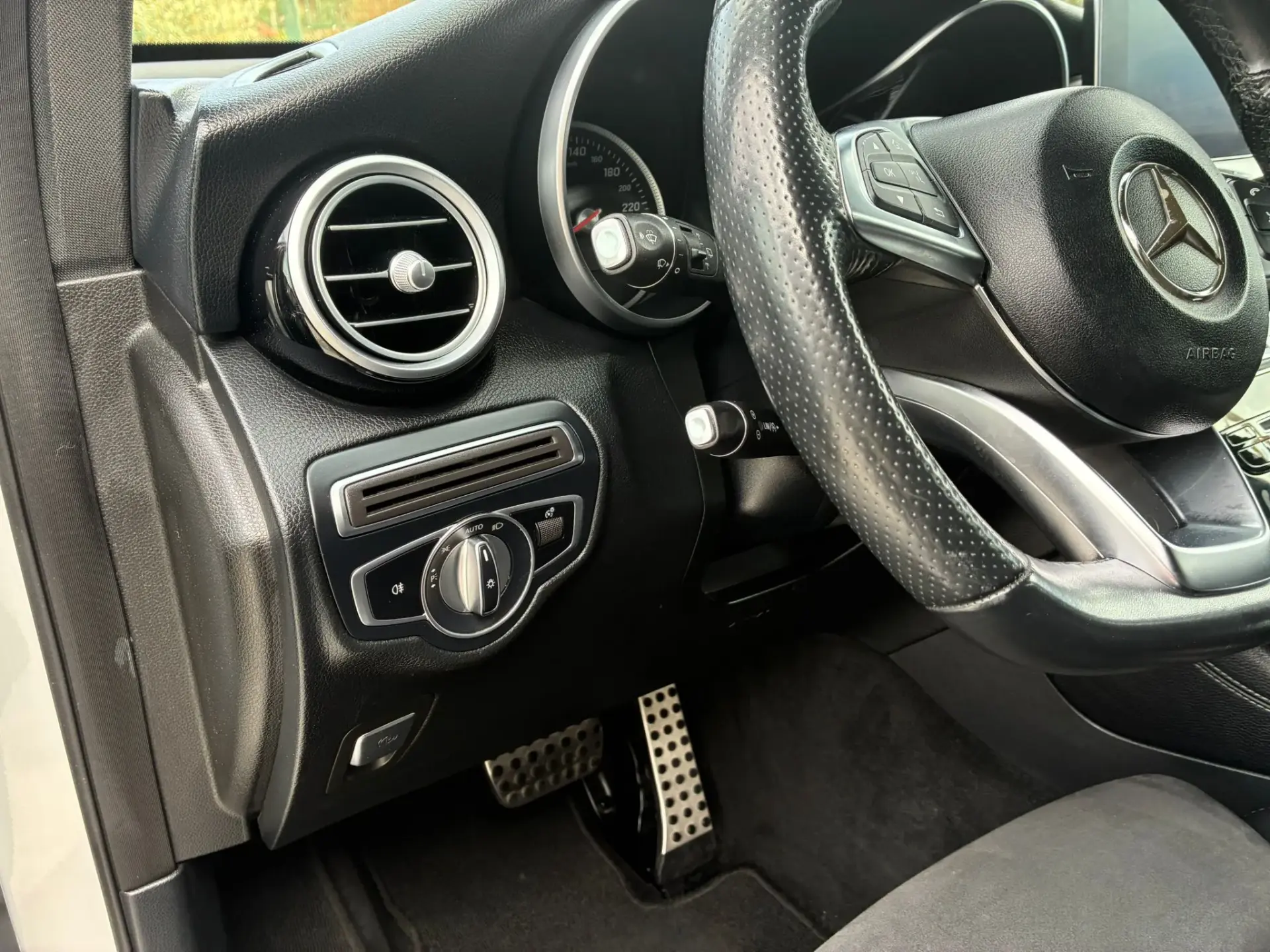 Mercedes-Benz GLC 250 d AMG Line 4-Matic 12