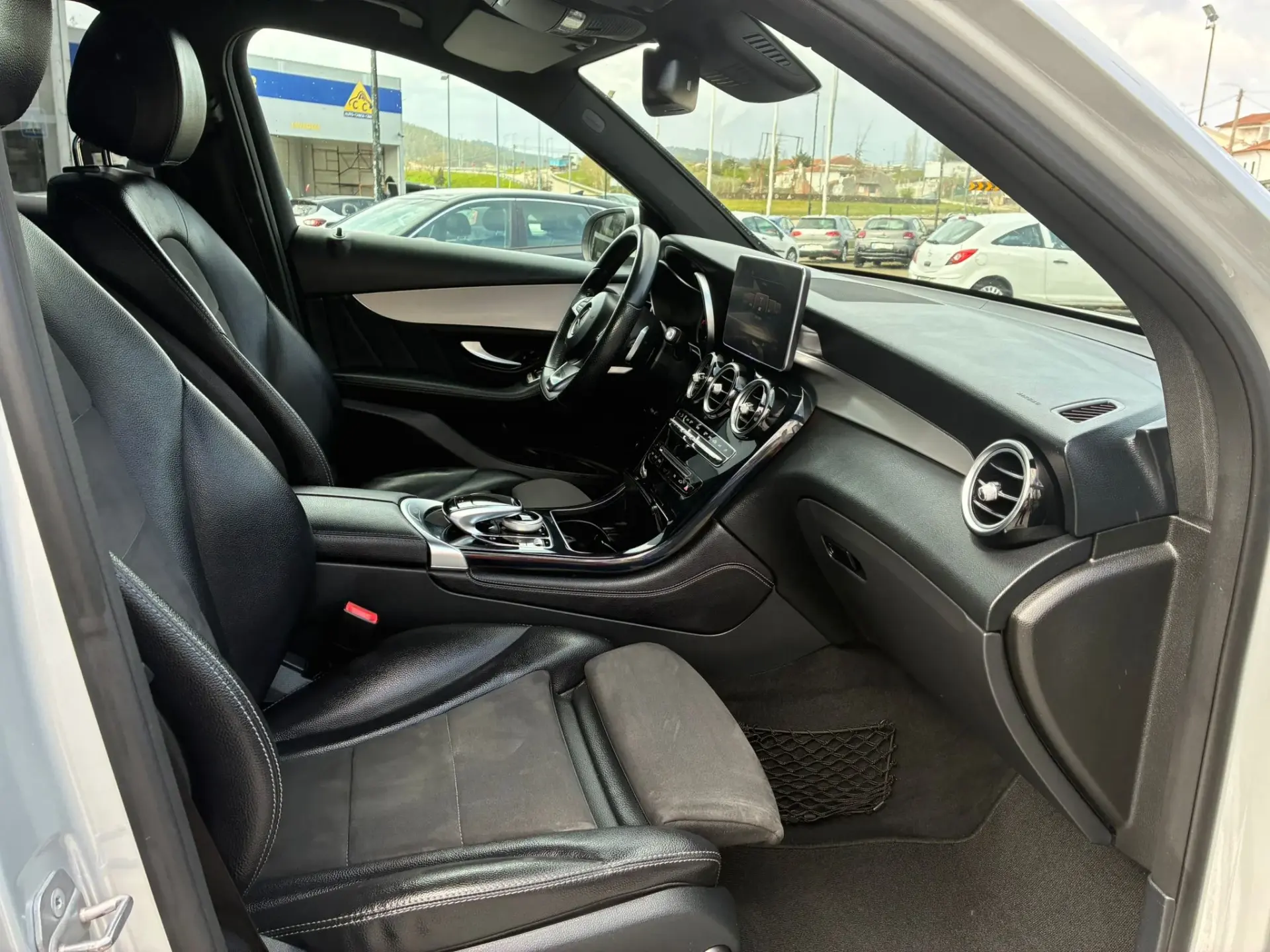 Mercedes-Benz GLC 250 d AMG Line 4-Matic 32