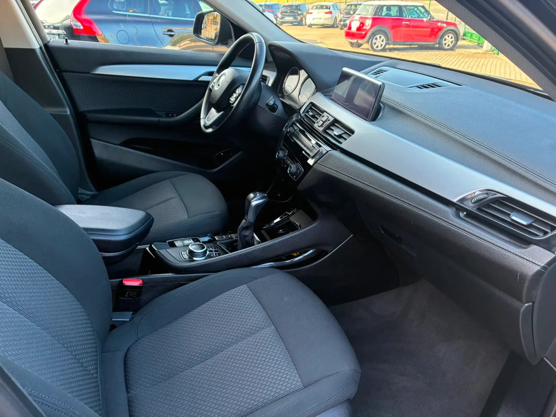 BMW X2 25 e xDrive 28