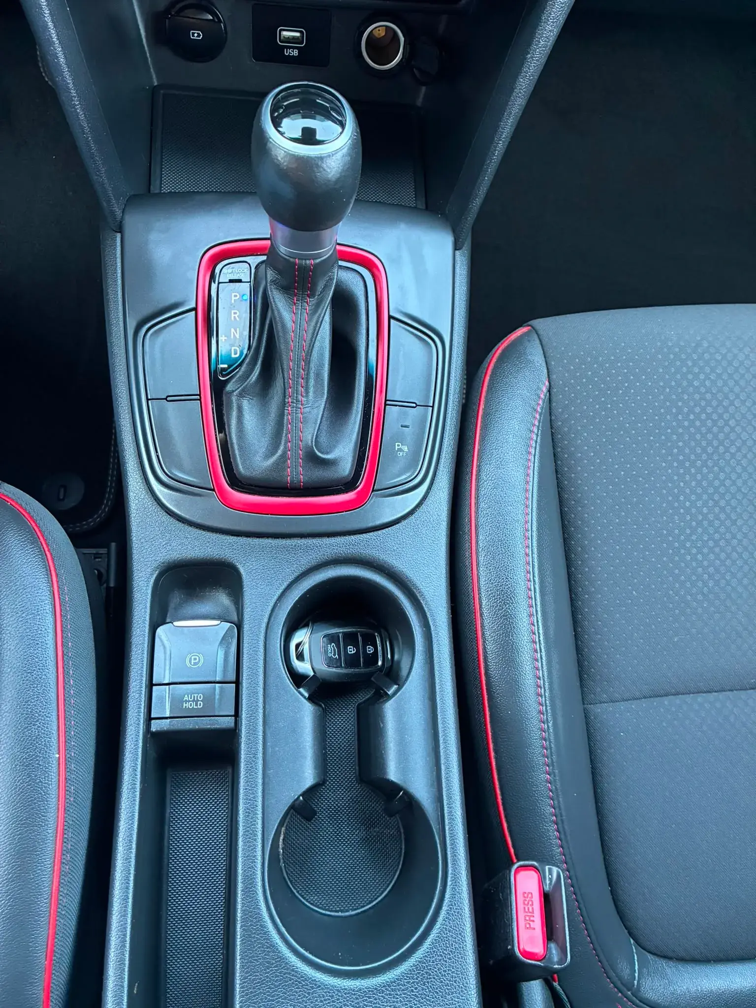 Hyundai Kauai 1.6 GDi HEV Premium 17